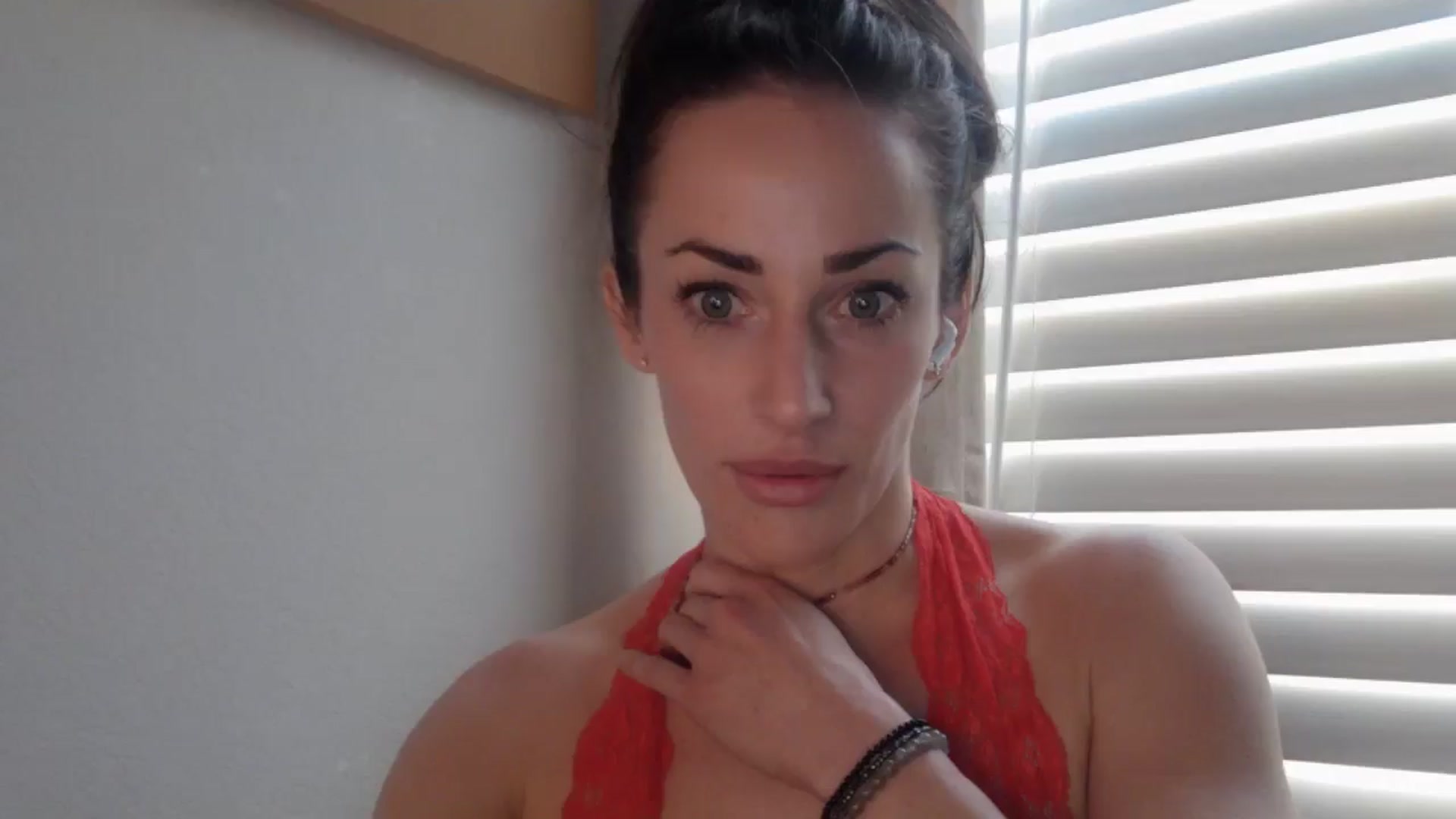 Gallery image thumbnail from EmmaStone4's myfreecams stream on, 11/20/2024, 19:04 image 7 of 20