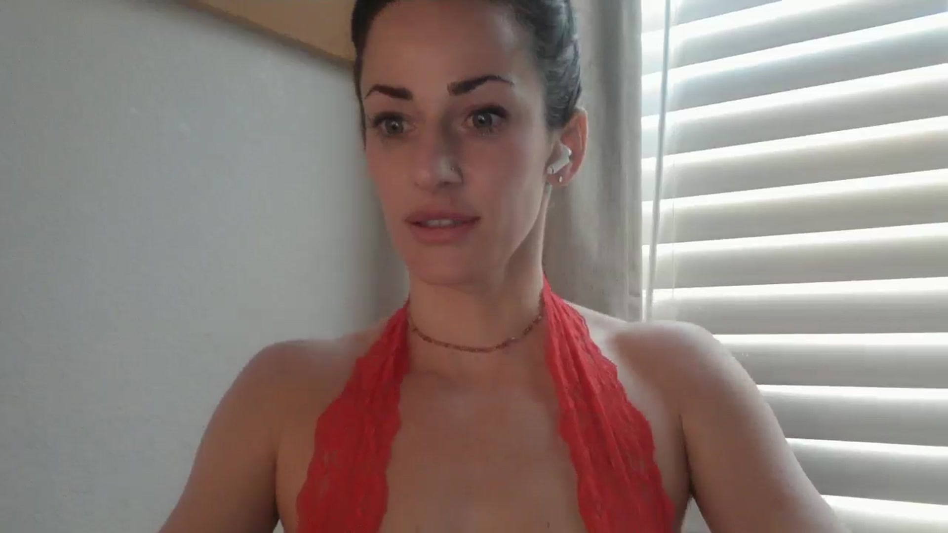 Gallery image thumbnail from EmmaStone4's myfreecams stream on, 11/20/2024, 19:04 image 10 of 20