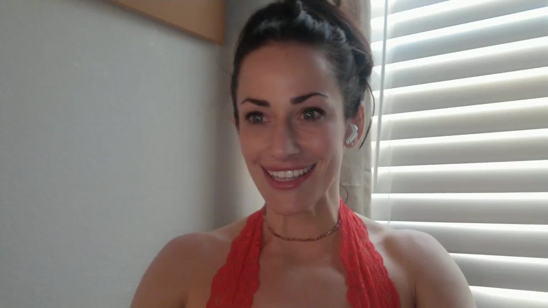 Gallery image thumbnail from EmmaStone4's myfreecams stream on, 11/20/2024, 19:04 image 1 of 20