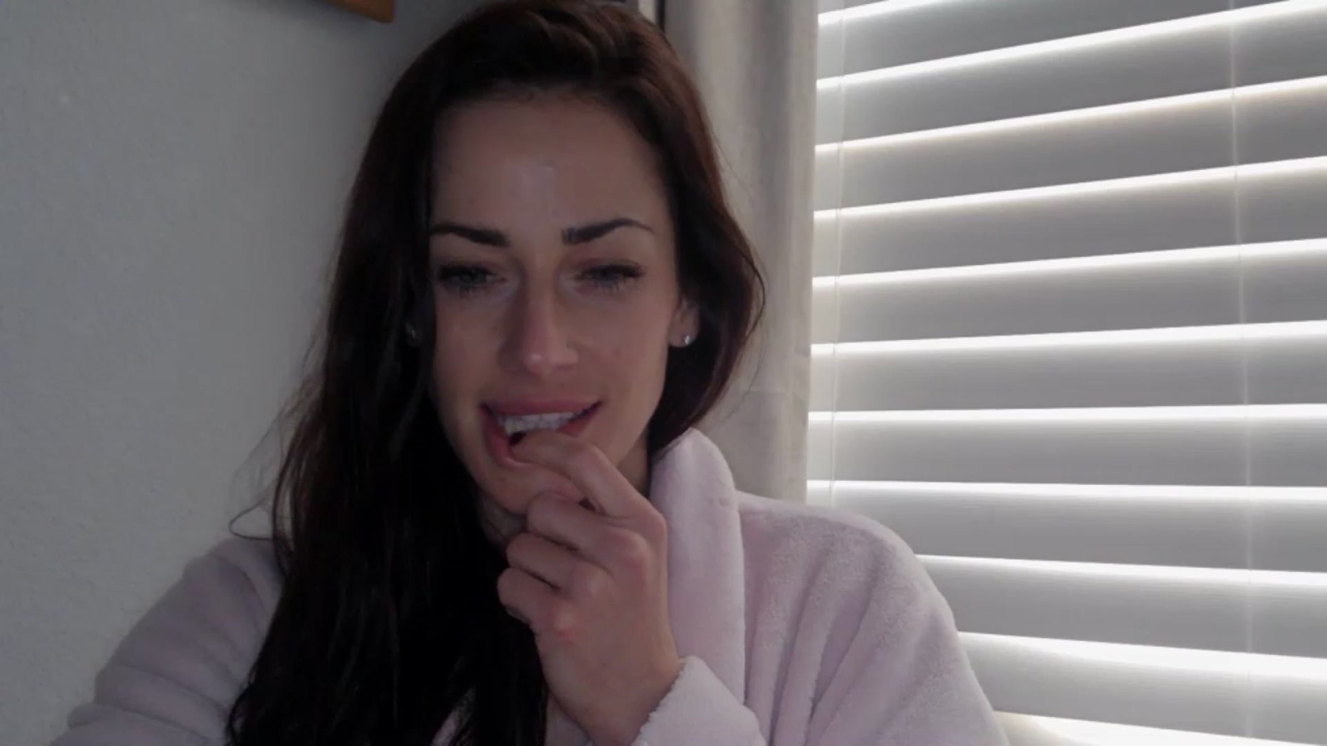 Gallery image thumbnail from EmmaStone4's myfreecams stream on, 12/02/2024, 19:46 image 6 of 20