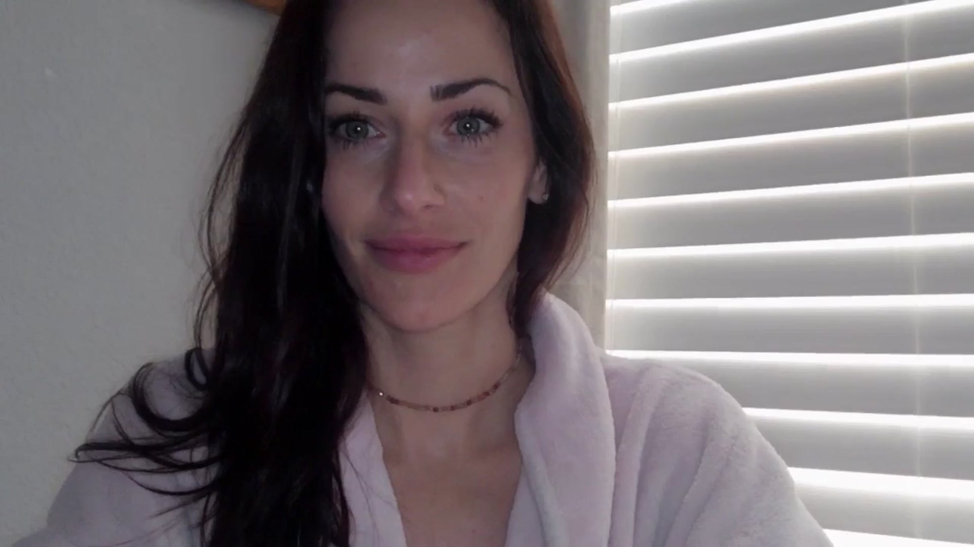 Gallery image thumbnail from EmmaStone4's myfreecams stream on, 12/02/2024, 19:46 image 16 of 20