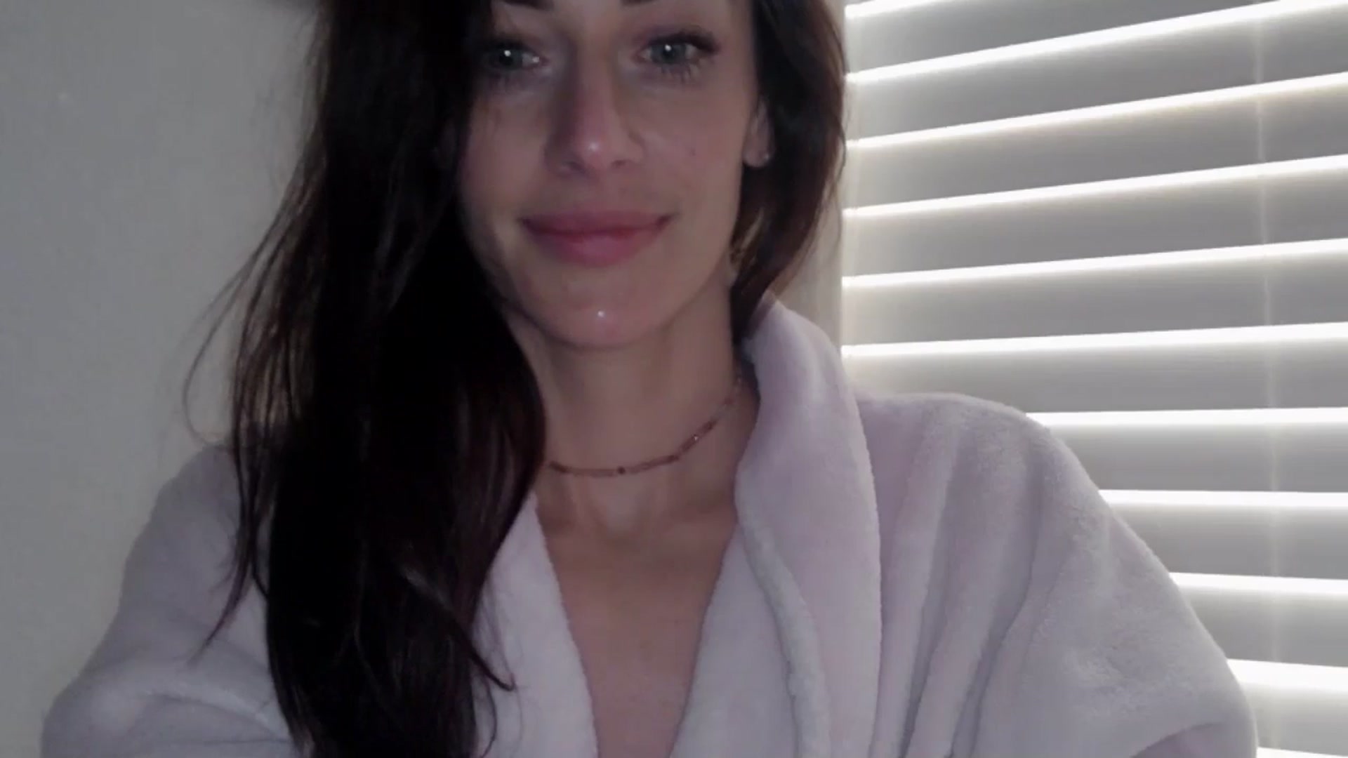 Gallery image thumbnail from EmmaStone4's myfreecams stream on, 12/02/2024, 19:46 image 10 of 20