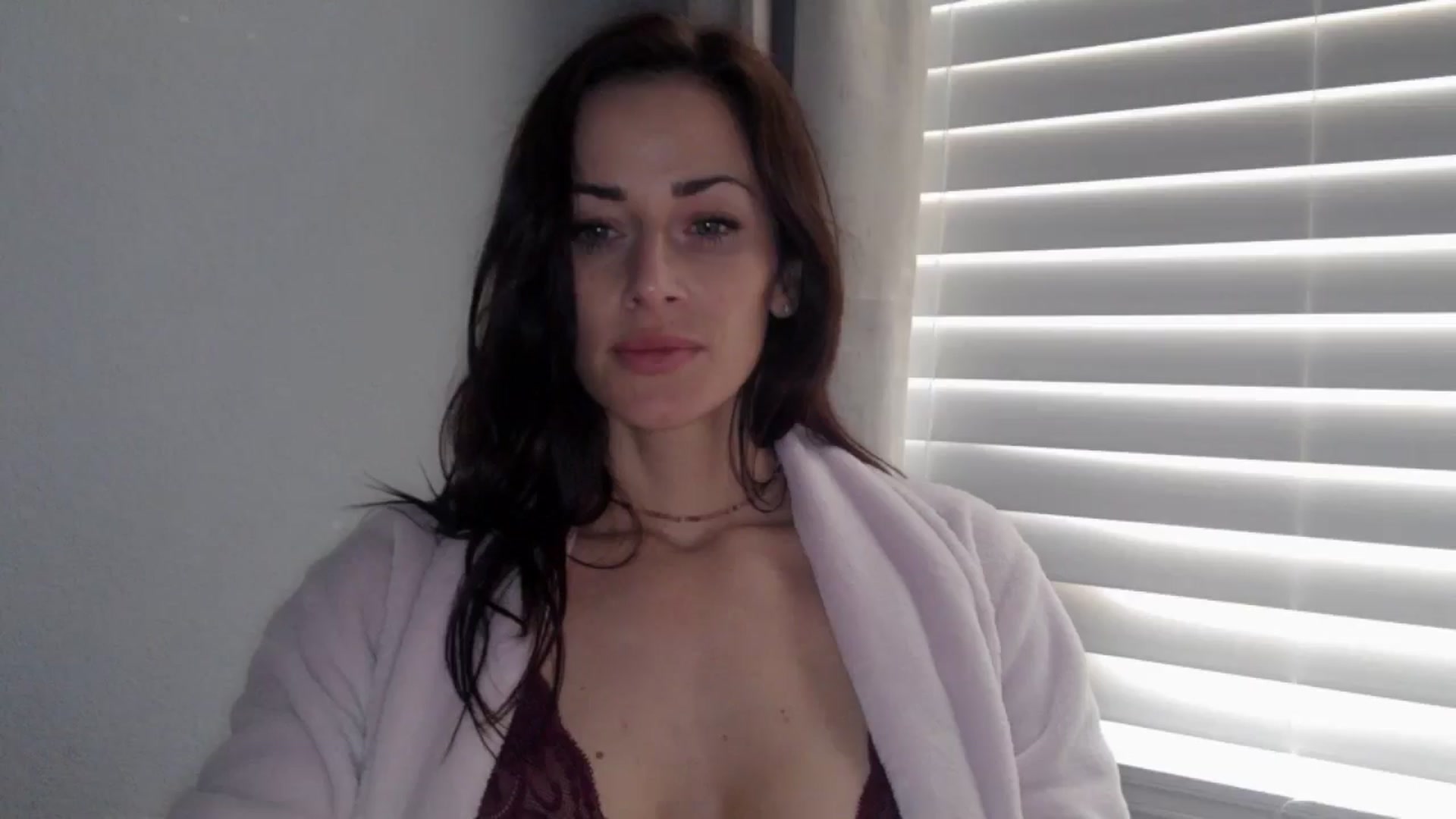 Gallery image thumbnail from EmmaStone4's myfreecams stream on, 12/02/2024, 21:04 image 6 of 20