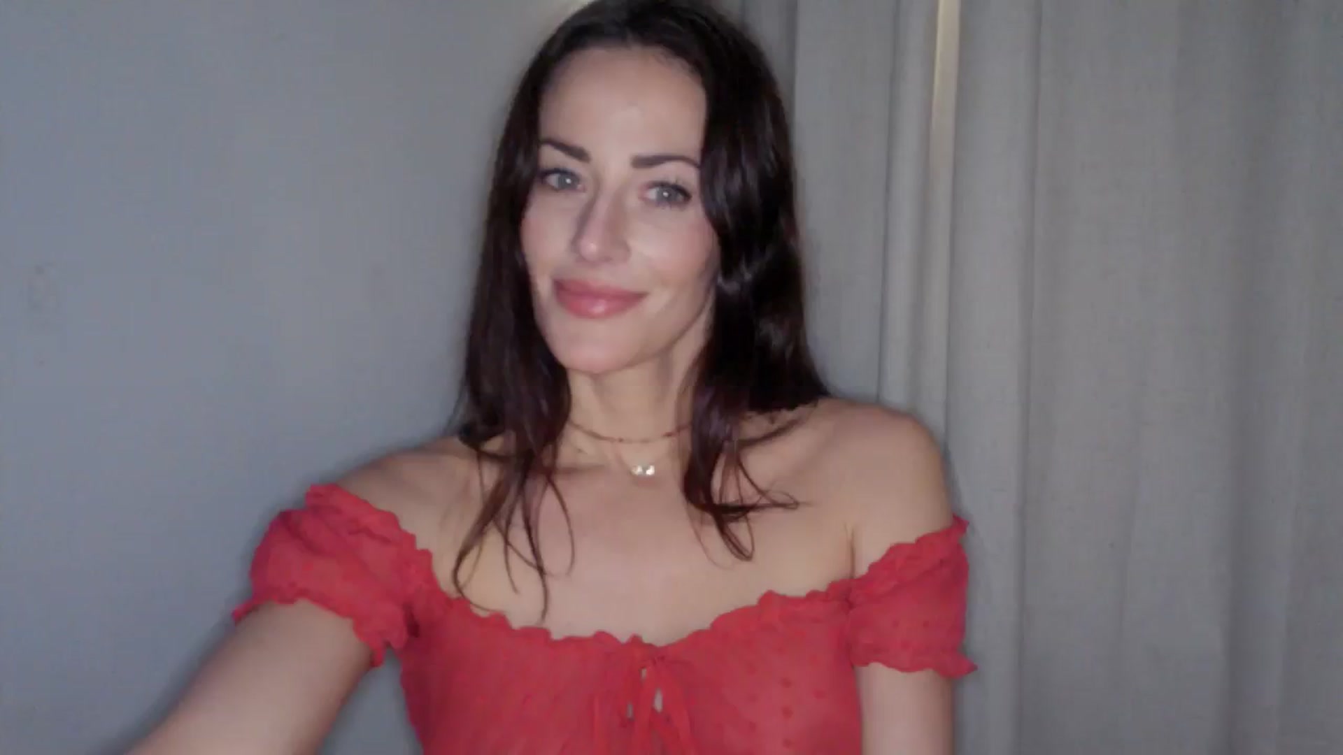 Gallery image thumbnail from EmmaStone4's myfreecams stream on, 12/04/2024, 18:48 image 17 of 20