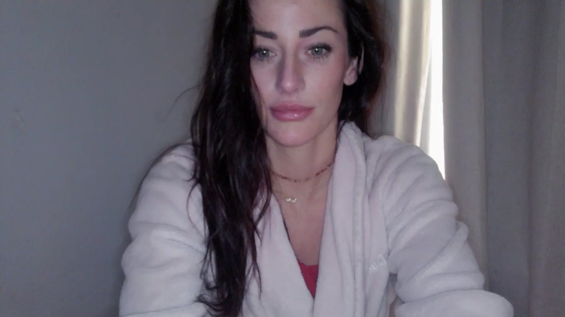 Gallery image thumbnail from EmmaStone4's myfreecams stream on, 12/04/2024, 19:23 image 13 of 20