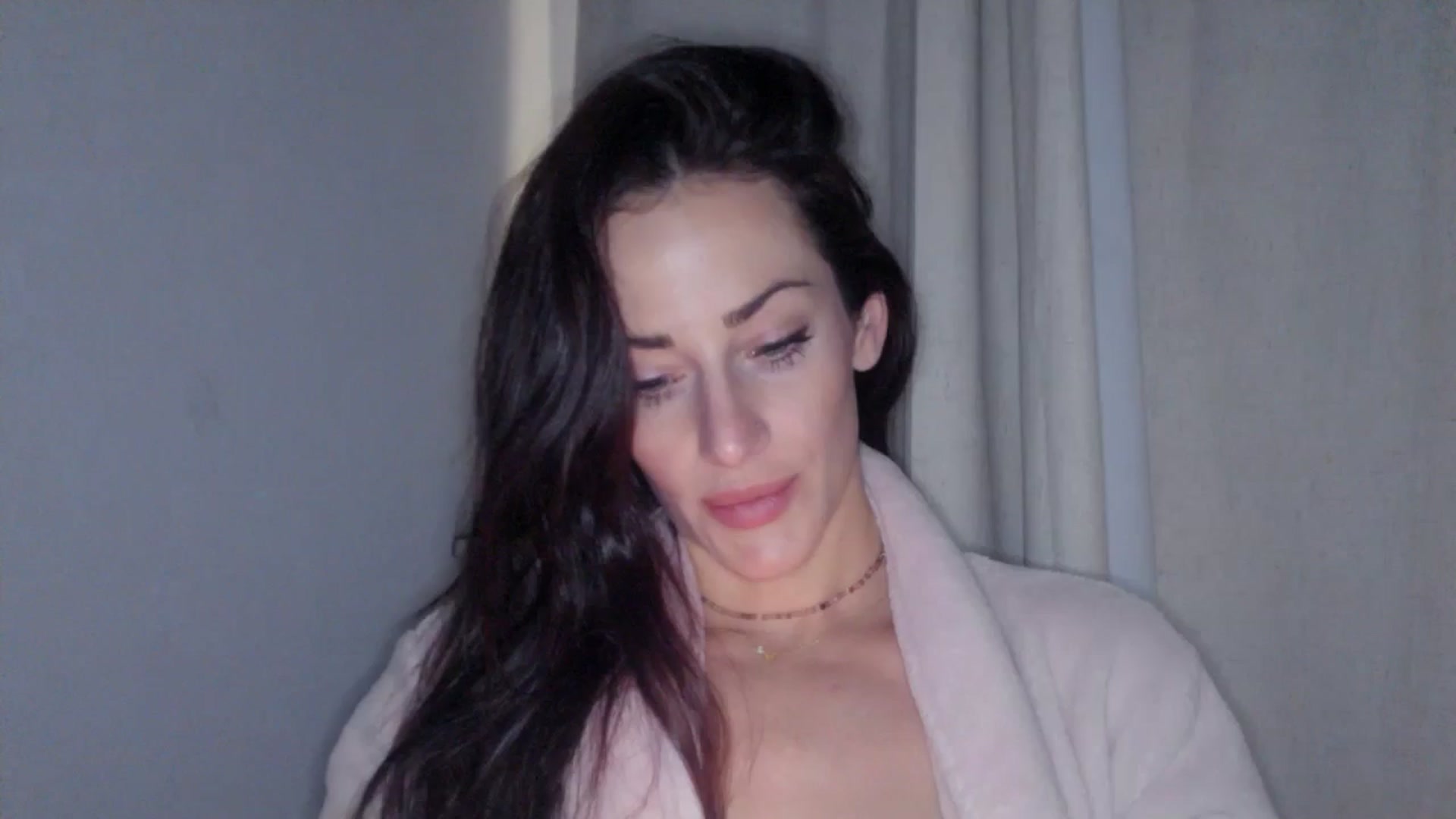 Gallery image thumbnail from EmmaStone4's myfreecams stream on, 12/06/2024, 22:02 image 1 of 20