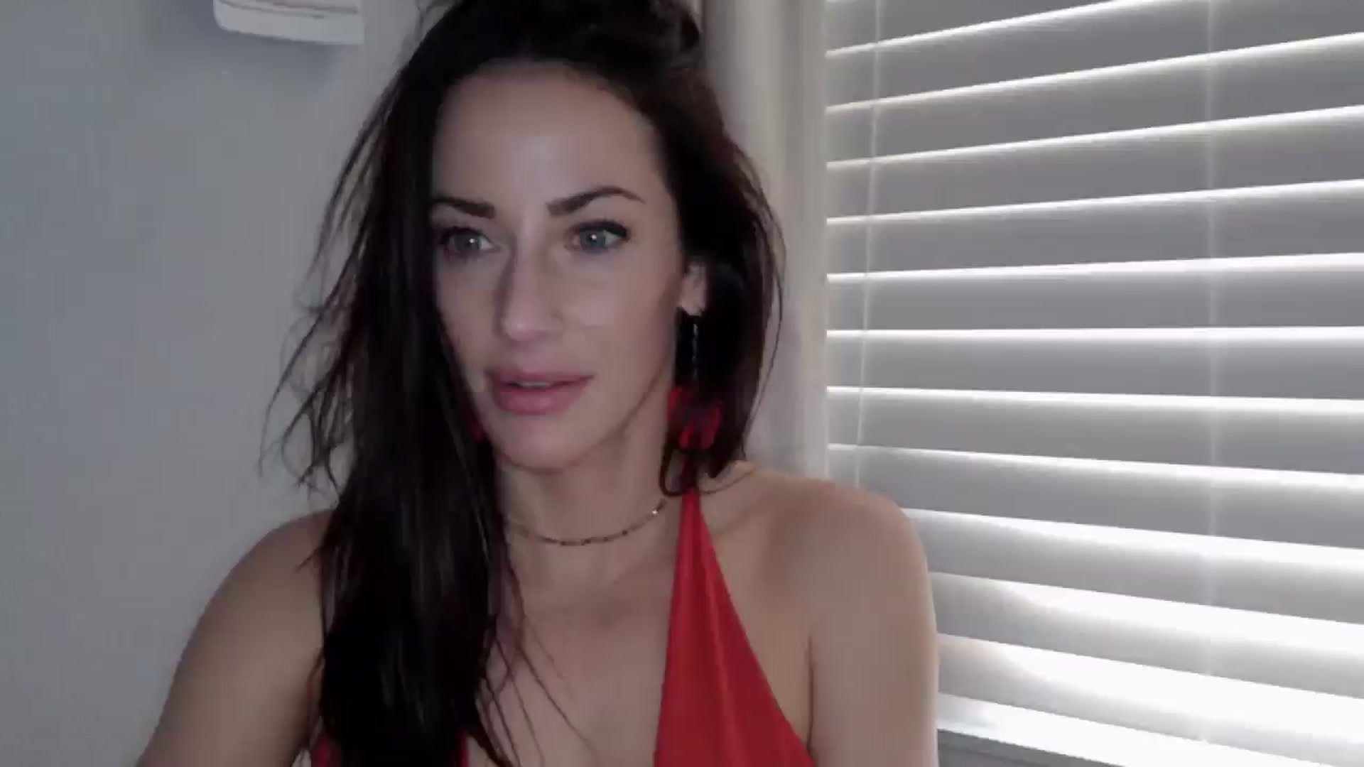 Gallery image thumbnail from EmmaStone4's myfreecams stream on, 12/18/2024, 20:38 image 11 of 20