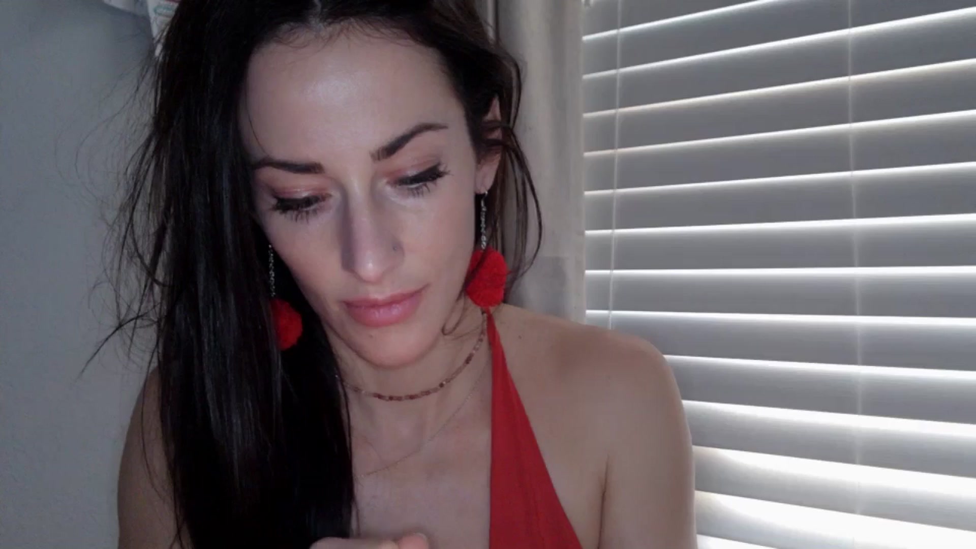 Gallery image thumbnail from EmmaStone4's myfreecams stream on, 12/18/2024, 20:38 image 18 of 20