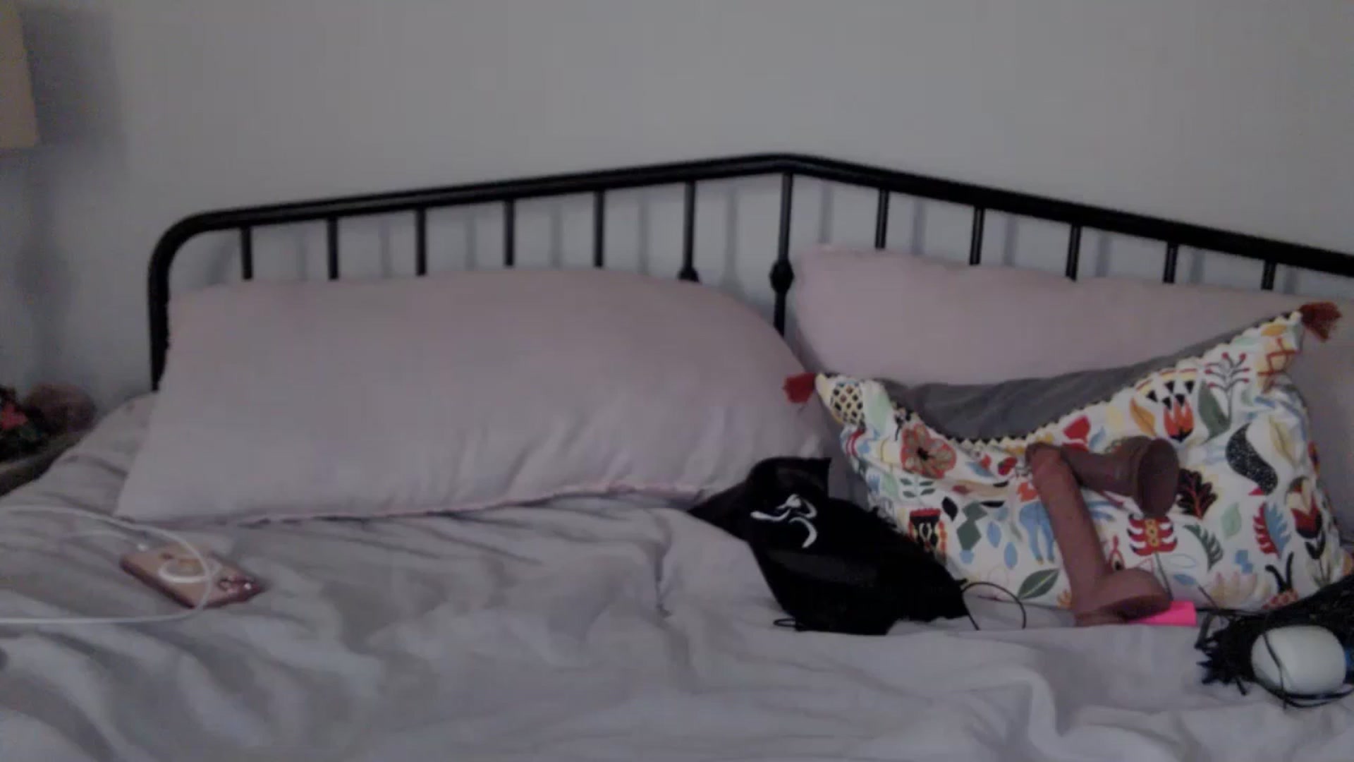 Gallery image thumbnail from EmmaStone4's myfreecams stream on, 12/19/2024, 18:50 image 16 of 20