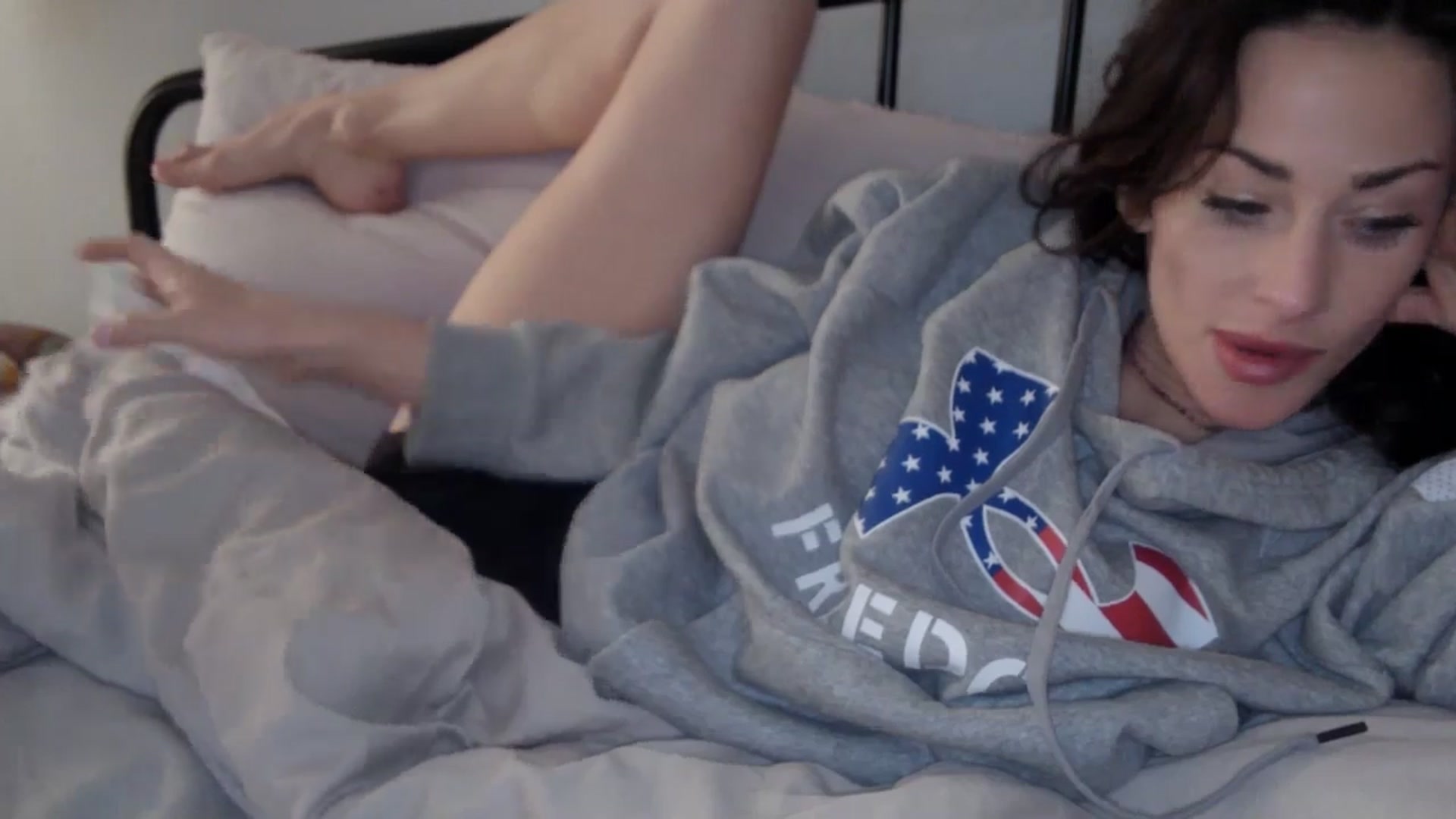 Gallery image thumbnail from EmmaStone4's myfreecams stream on, 01/10/2025, 18:54 image 4 of 20