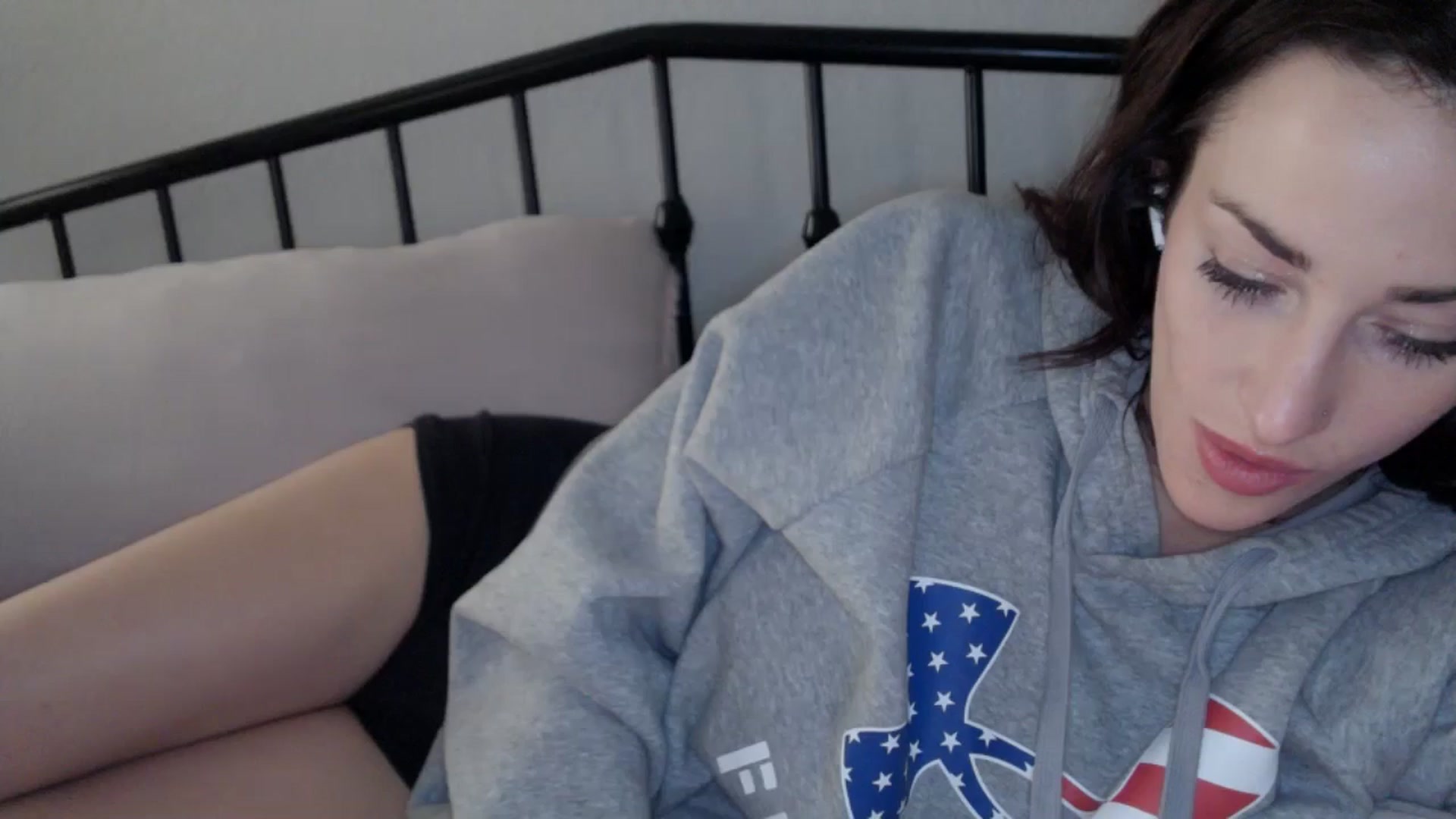 Gallery image thumbnail from EmmaStone4's myfreecams stream on, 01/10/2025, 19:44 image 20 of 20