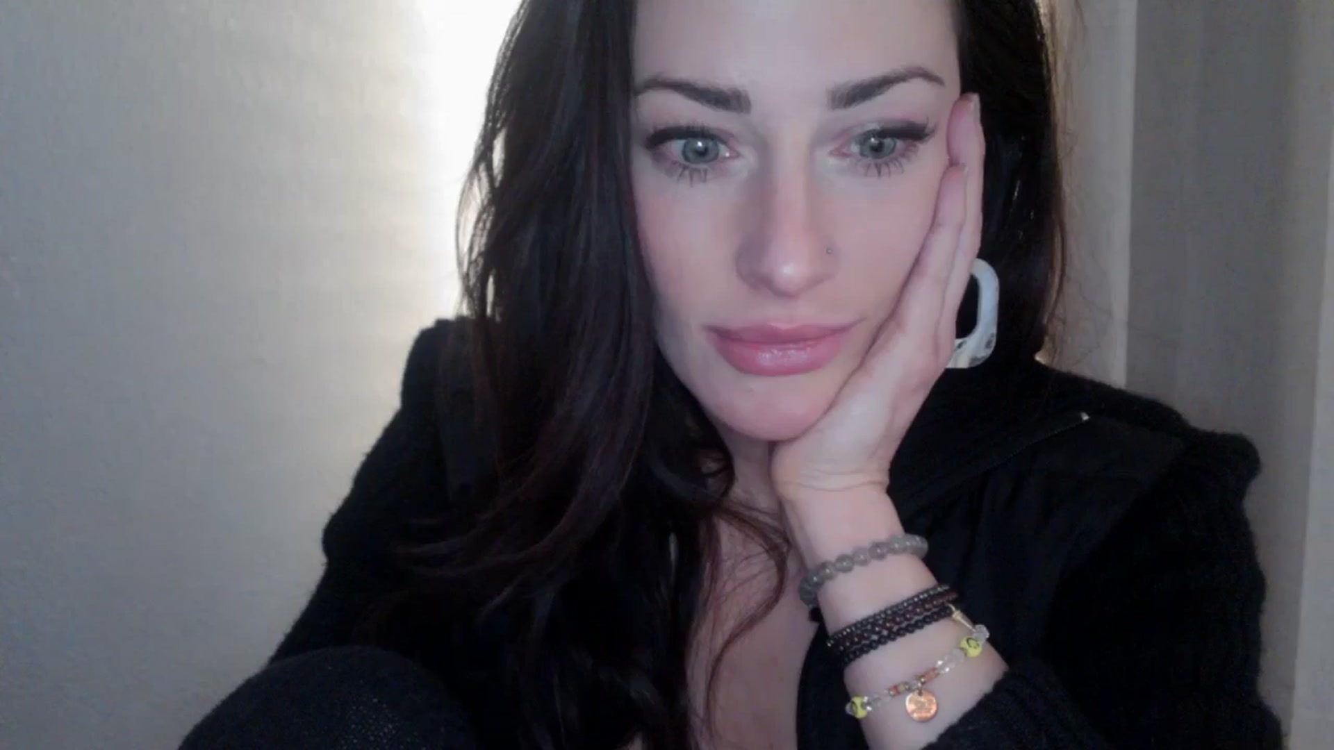 Gallery image thumbnail from EmmaStone4's myfreecams stream on, 01/13/2025, 19:18 image 20 of 20