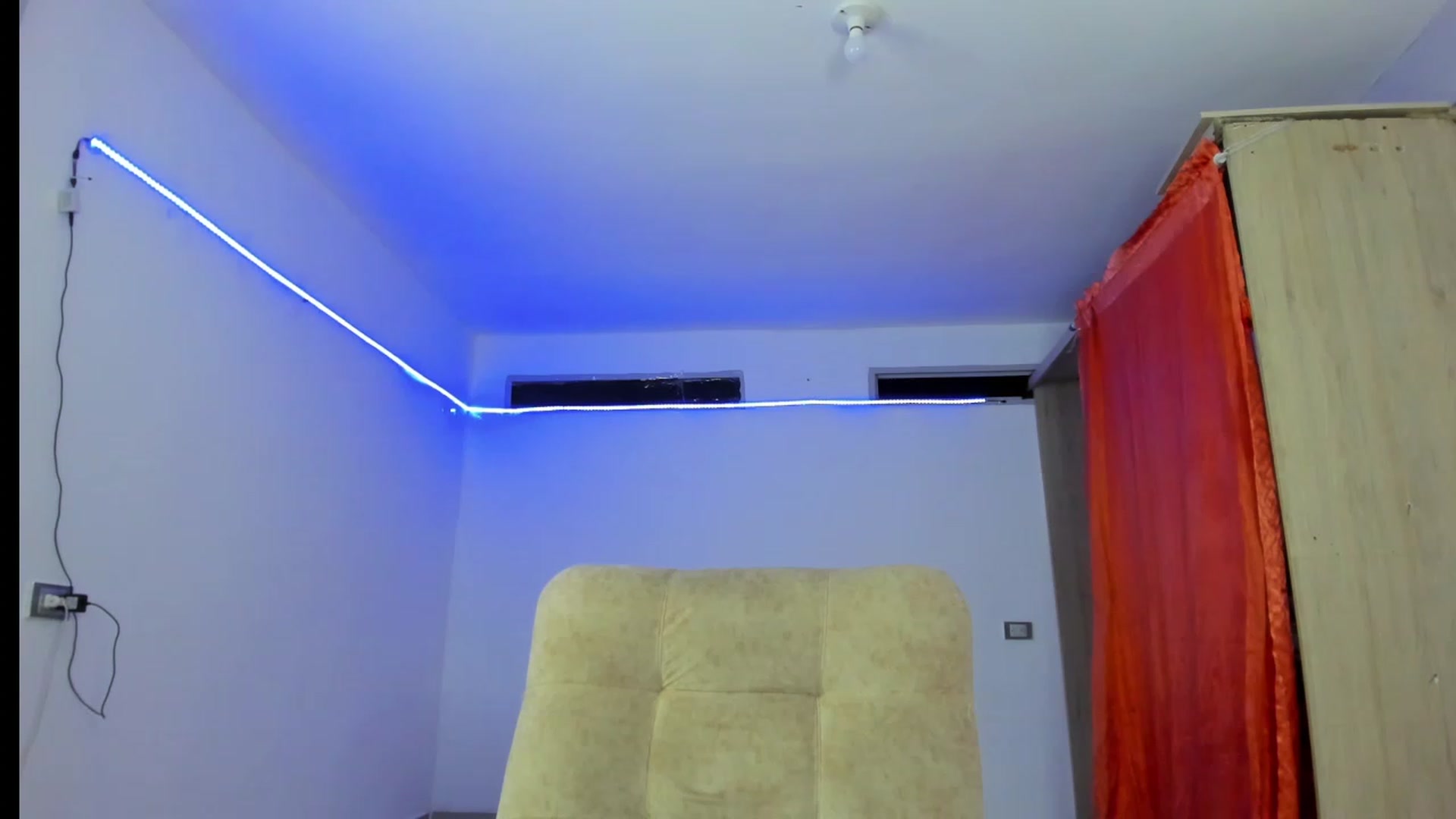 Gallery image thumbnail from Emma_19_'s myfreecams stream on, 07/11/2023, 02:44 image 18 of 20