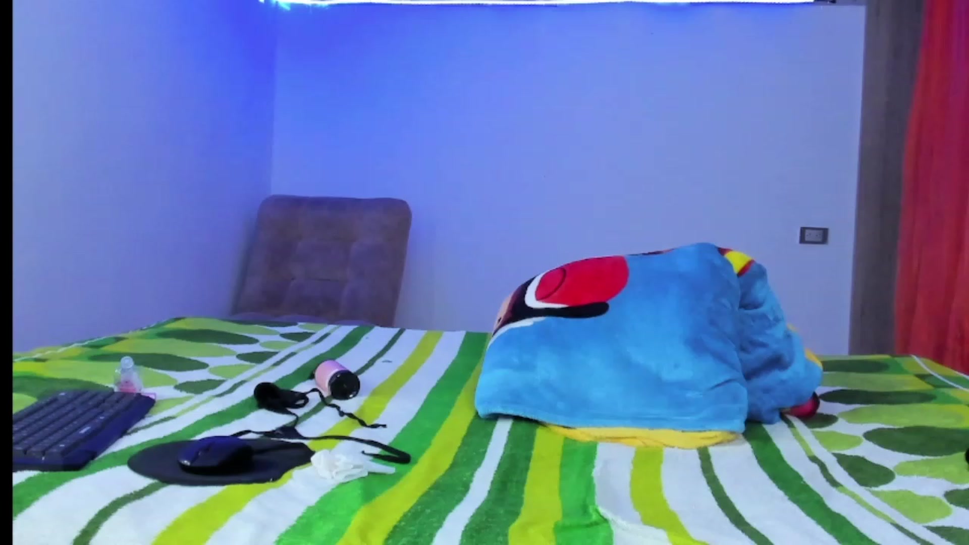 Gallery image thumbnail from Emma_19_'s myfreecams stream on, 07/26/2023, 05:14 image 2 of 20