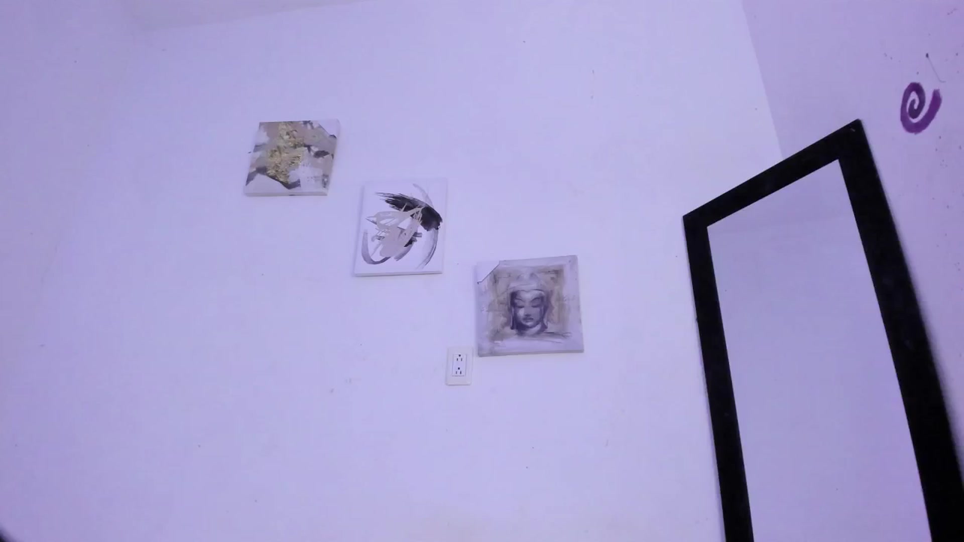 Gallery image thumbnail from Emma_19_'s myfreecams stream on, 09/10/2024, 04:52 image 4 of 20