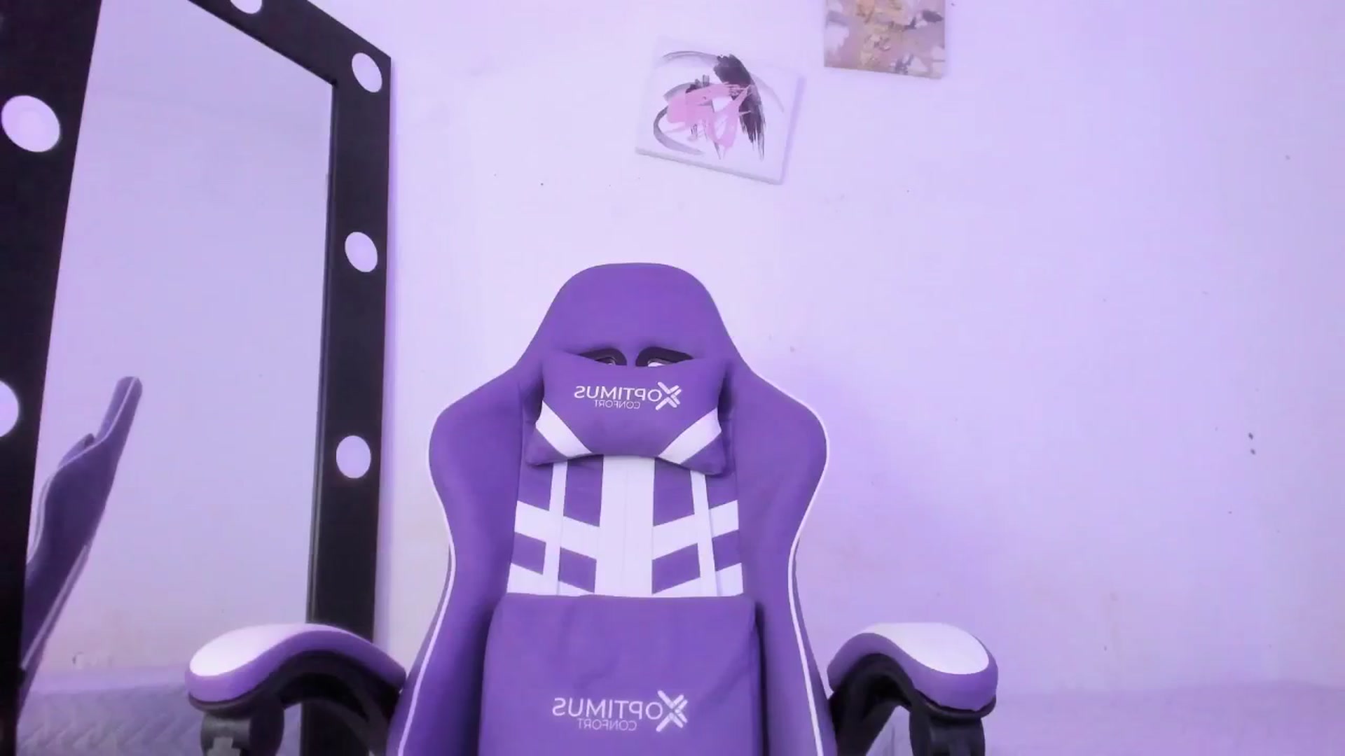 Gallery image thumbnail from Emma_19_'s myfreecams stream on, 01/28/2026, 06:28 image 5 of 20