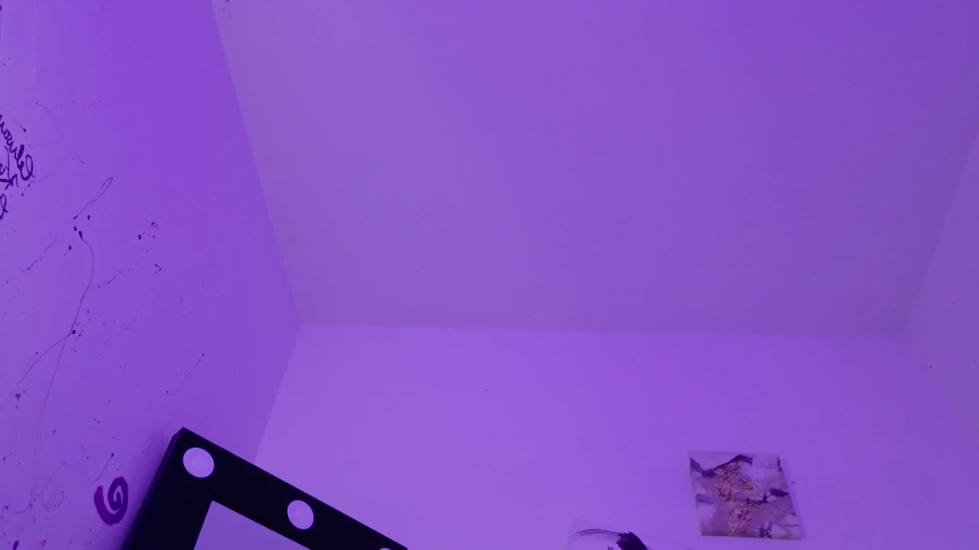 Gallery image thumbnail from Emma_19_'s myfreecams stream on, 04/21/2026, 04:35 image 11 of 20