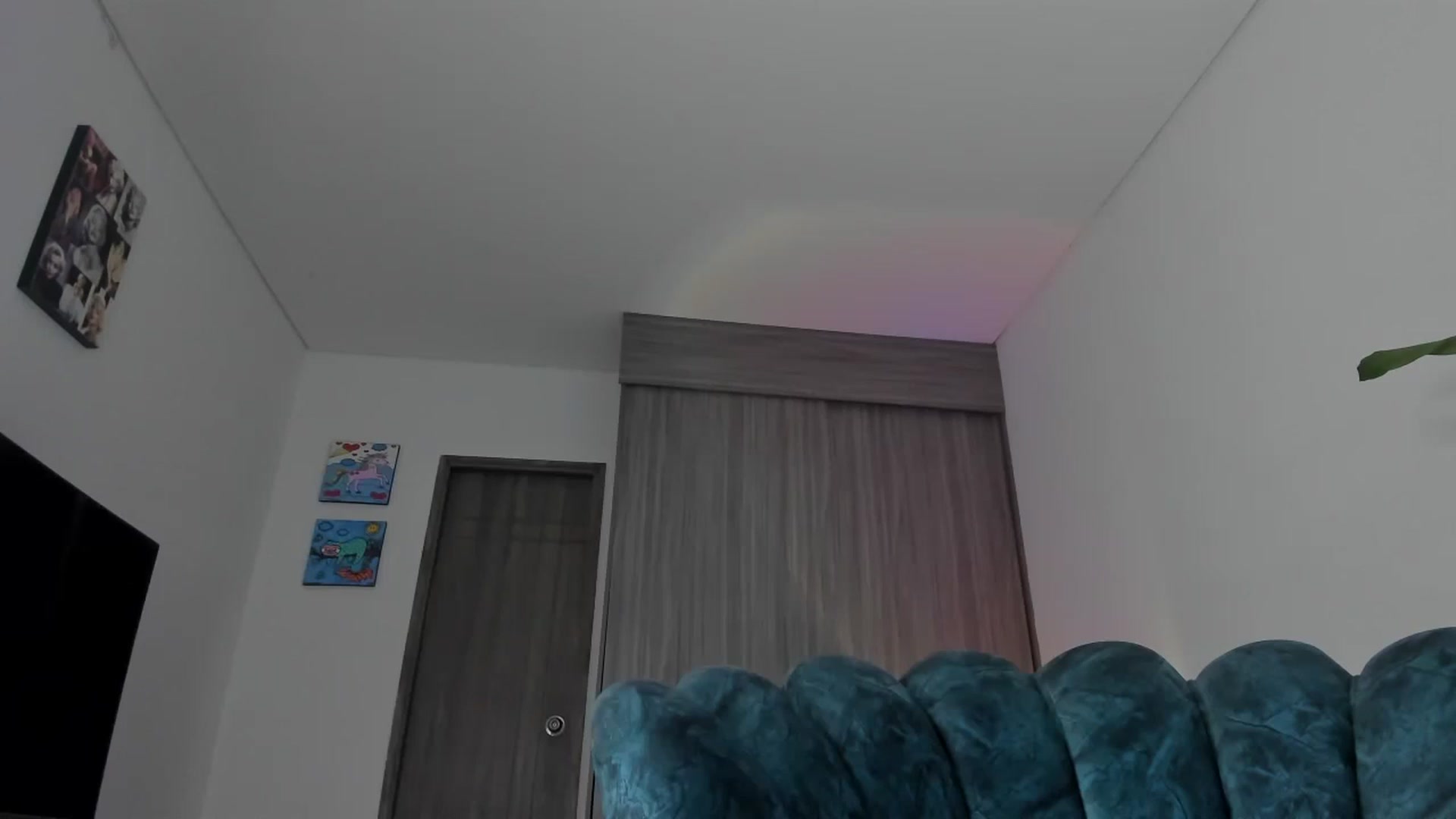 Gallery image thumbnail from Emma_69_'s myfreecams stream on, 05/19/2025, 14:24 image 19 of 20