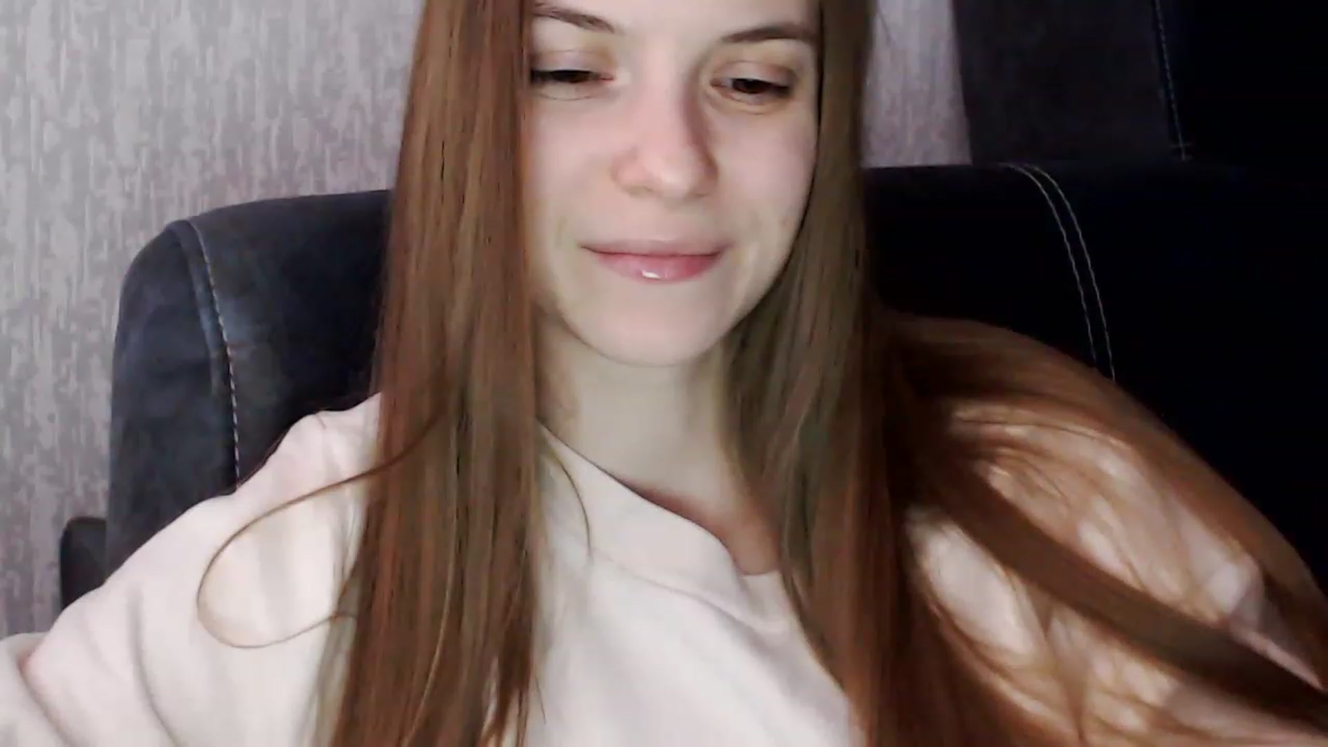 Gallery image thumbnail from Emma_Cutie's myfreecams stream on, 11/25/2022, 12:37 image 4 of 20