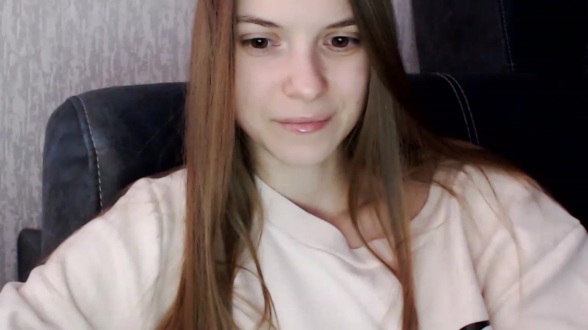 Gallery image thumbnail from Emma_Cutie's myfreecams stream on, 11/25/2022, 12:37 image 1 of 20