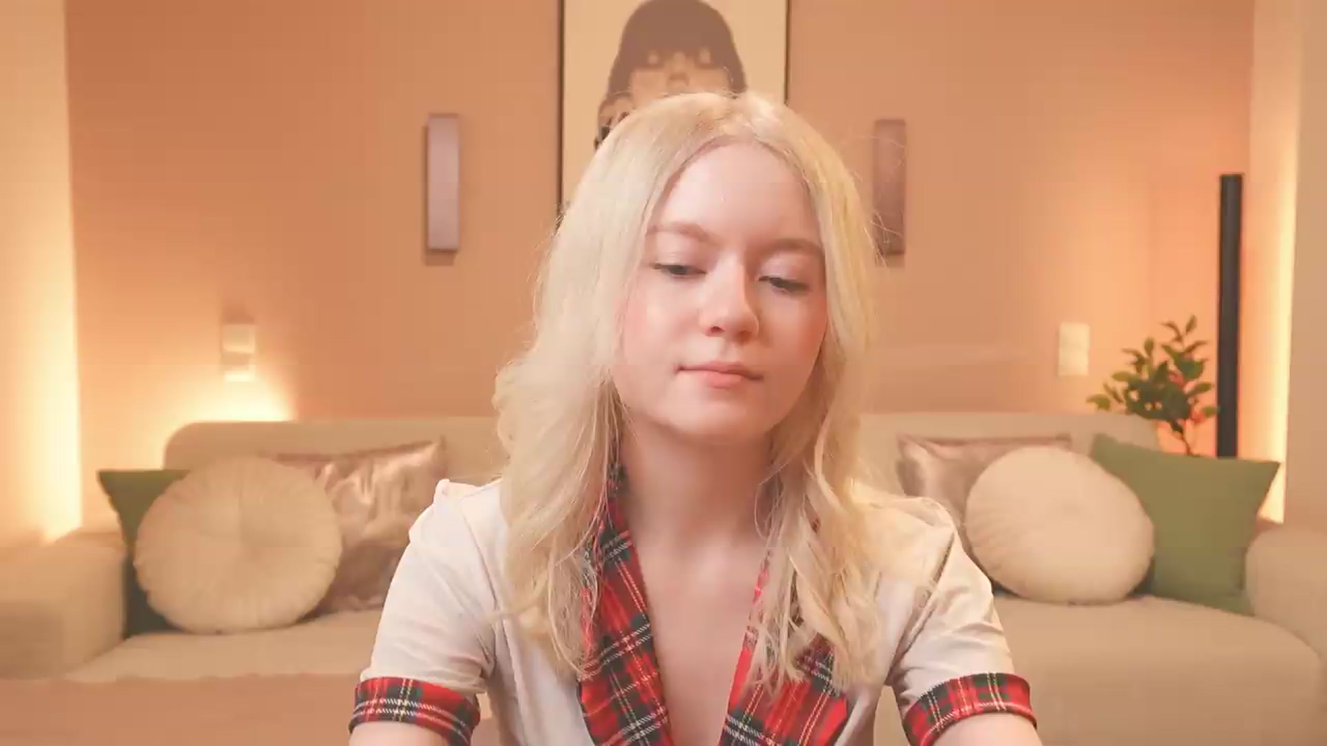 Gallery image thumbnail from Emma_Rosie's myfreecams stream on, 09/05/2026, 13:43 image 16 of 20