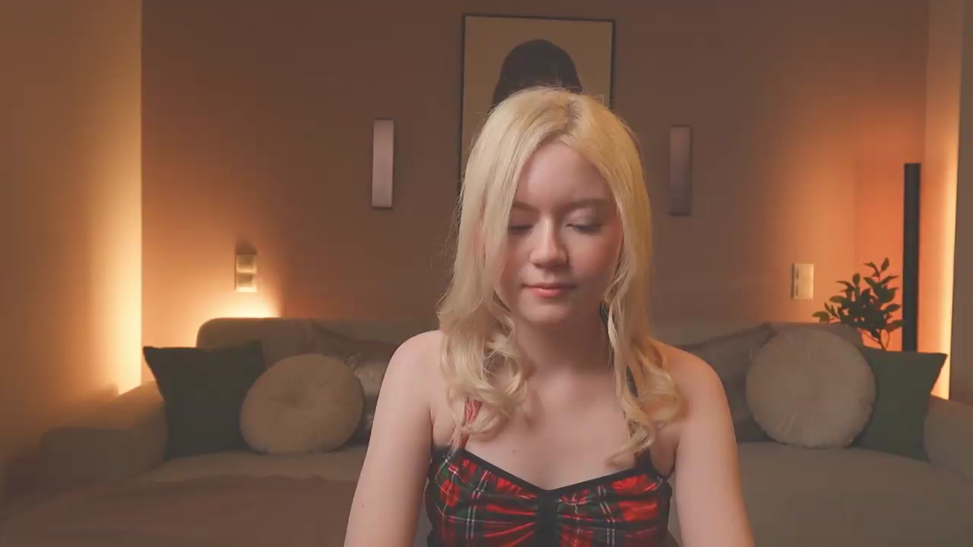 Gallery image thumbnail from Emma_Rosie's myfreecams stream on, 09/10/2026, 12:48 image 11 of 20
