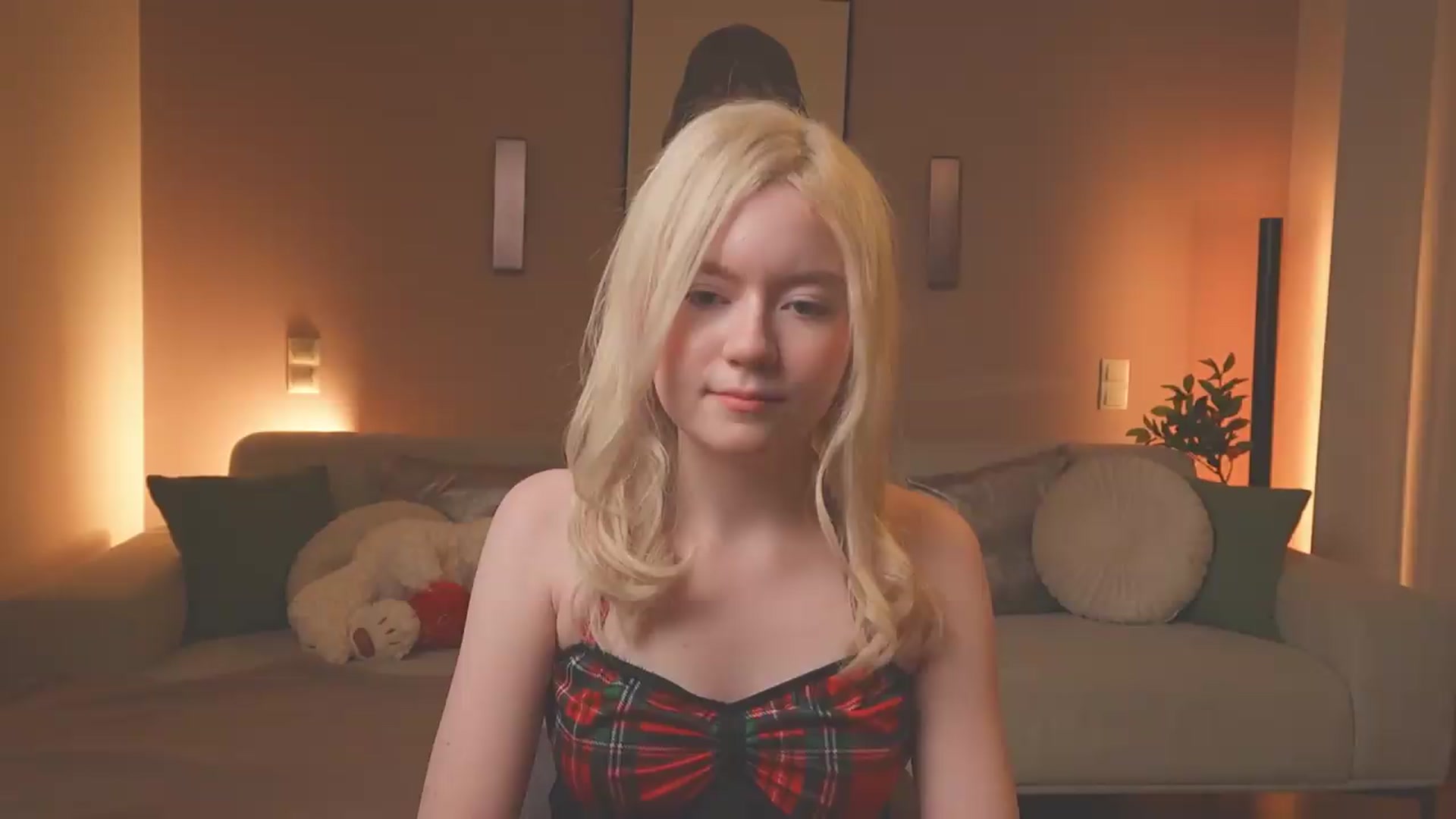 Gallery image thumbnail from Emma_Rosie's myfreecams stream on, 09/10/2026, 16:35 image 11 of 20