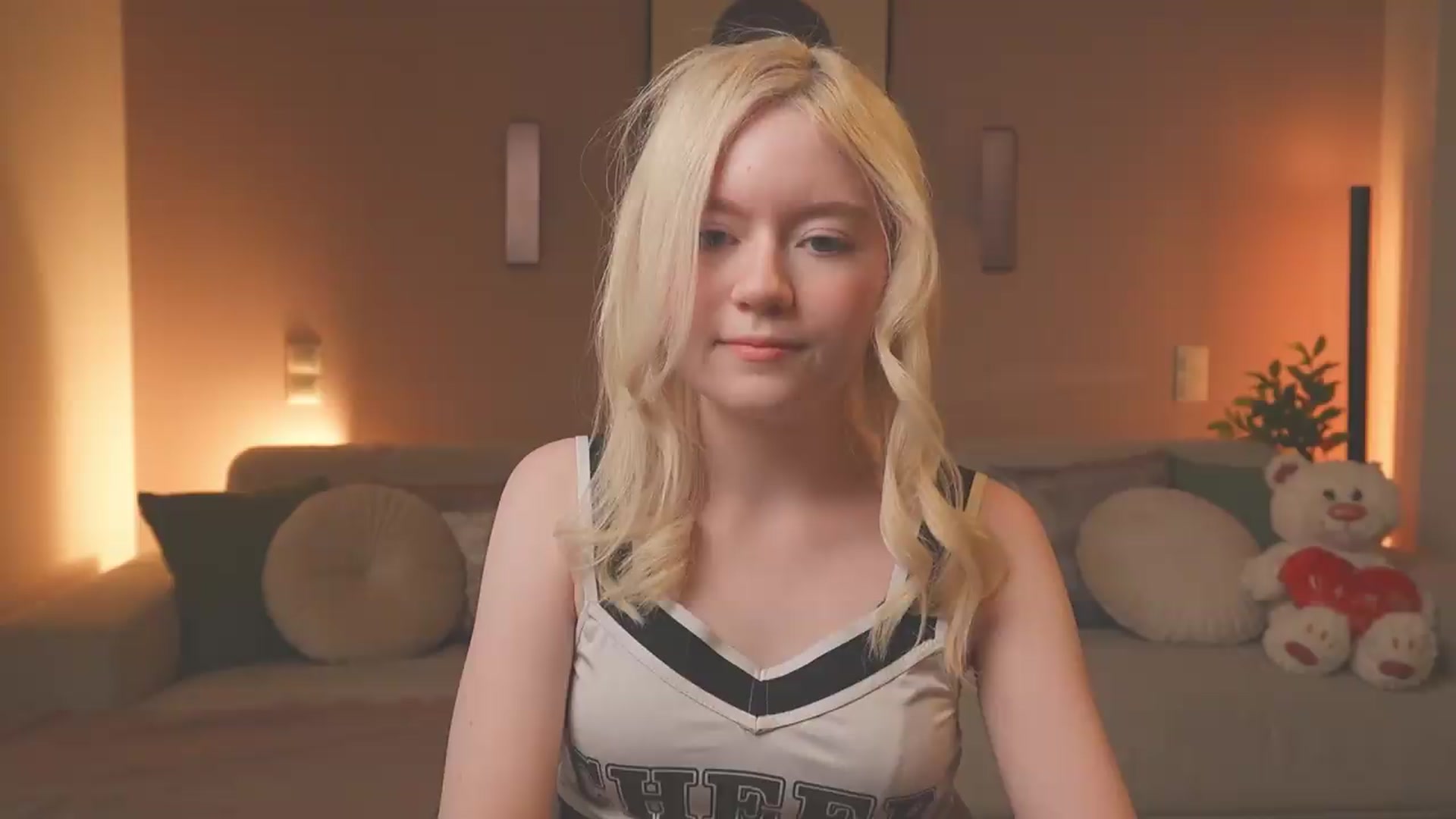 Gallery image thumbnail from Emma_Rosie's myfreecams stream on, 09/14/2026, 12:48 image 10 of 20