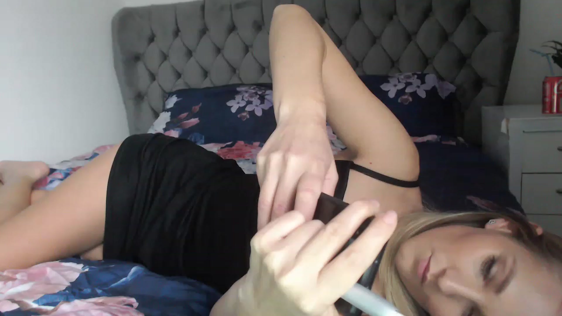 Gallery image thumbnail from Emma__3's myfreecams stream on, 11/17/2022, 13:51 image 14 of 20