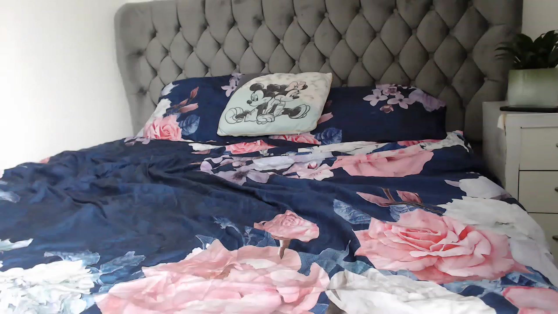 Gallery image thumbnail from Emma__3's myfreecams stream on, 11/18/2022, 11:56 image 20 of 20