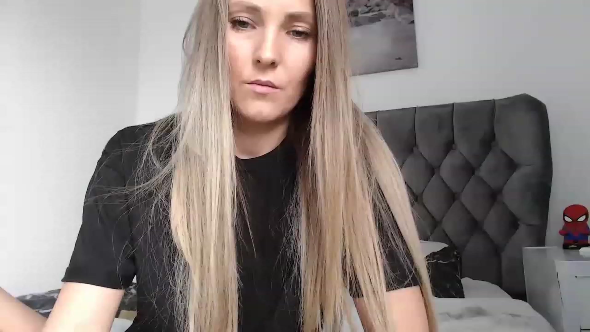 Gallery image thumbnail from Emma__3's myfreecams stream on, 02/22/2023, 13:18 image 1 of 20