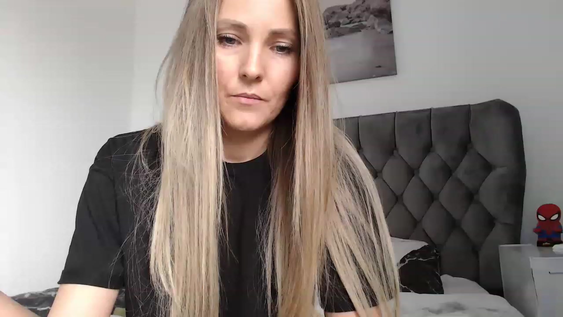 Gallery image thumbnail from Emma__3's myfreecams stream on, 02/22/2023, 13:18 image 3 of 20