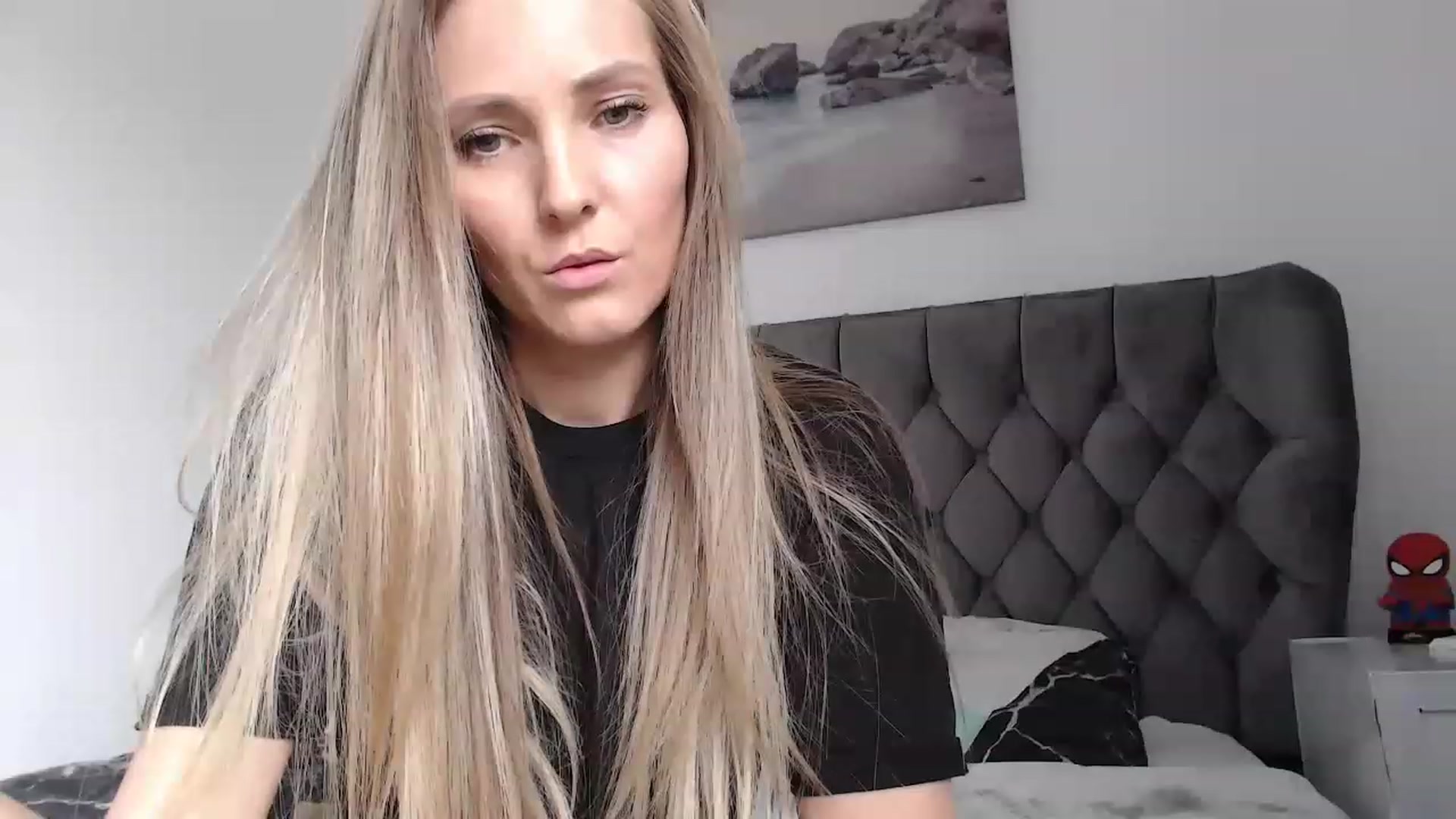 Gallery image thumbnail from Emma__3's myfreecams stream on, 02/22/2023, 13:18 image 7 of 20