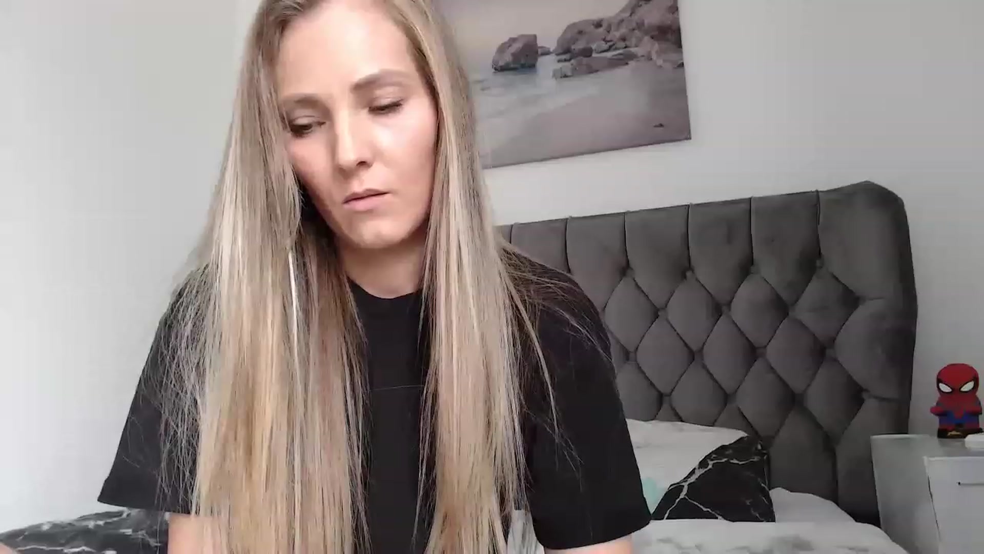 Gallery image thumbnail from Emma__3's myfreecams stream on, 02/22/2023, 13:18 image 15 of 20