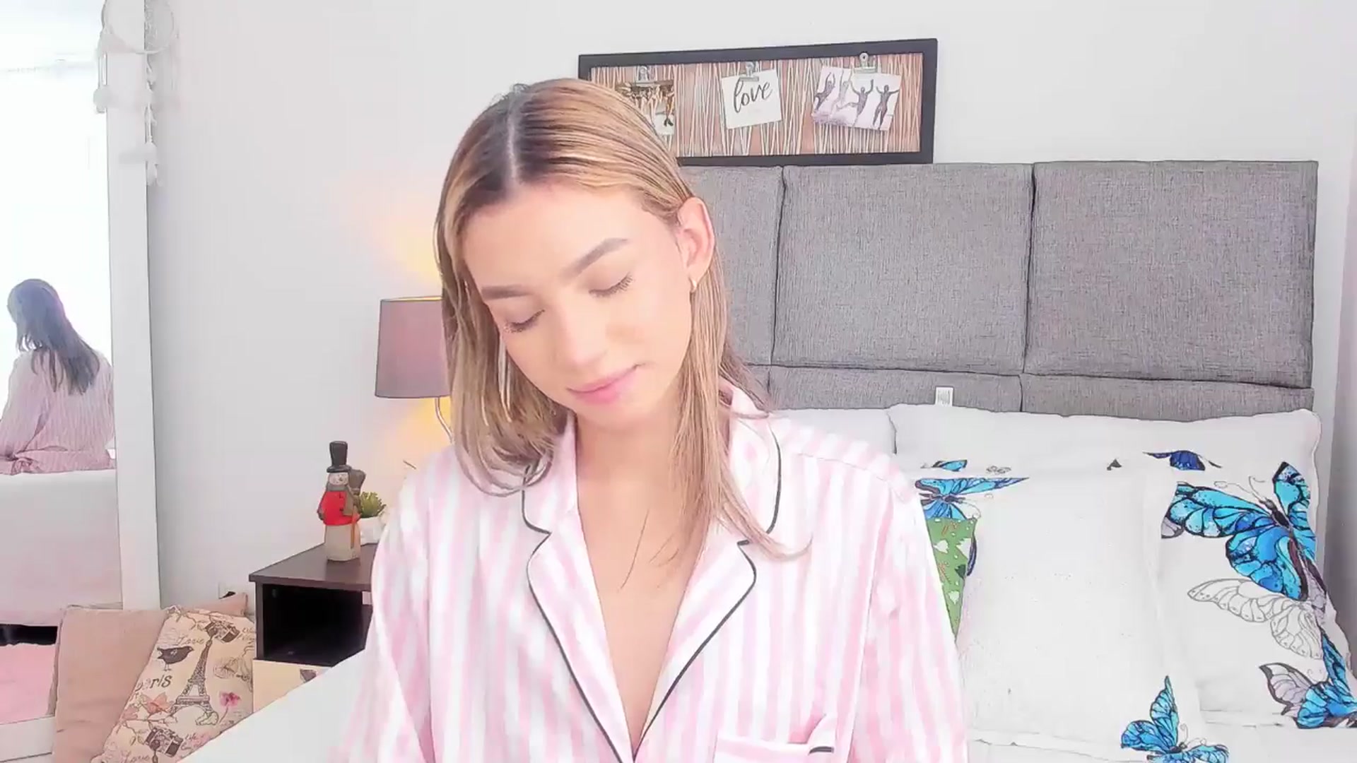 Gallery image thumbnail from Emma__Stone's myfreecams stream on, 11/29/2025, 15:02 image 19 of 20