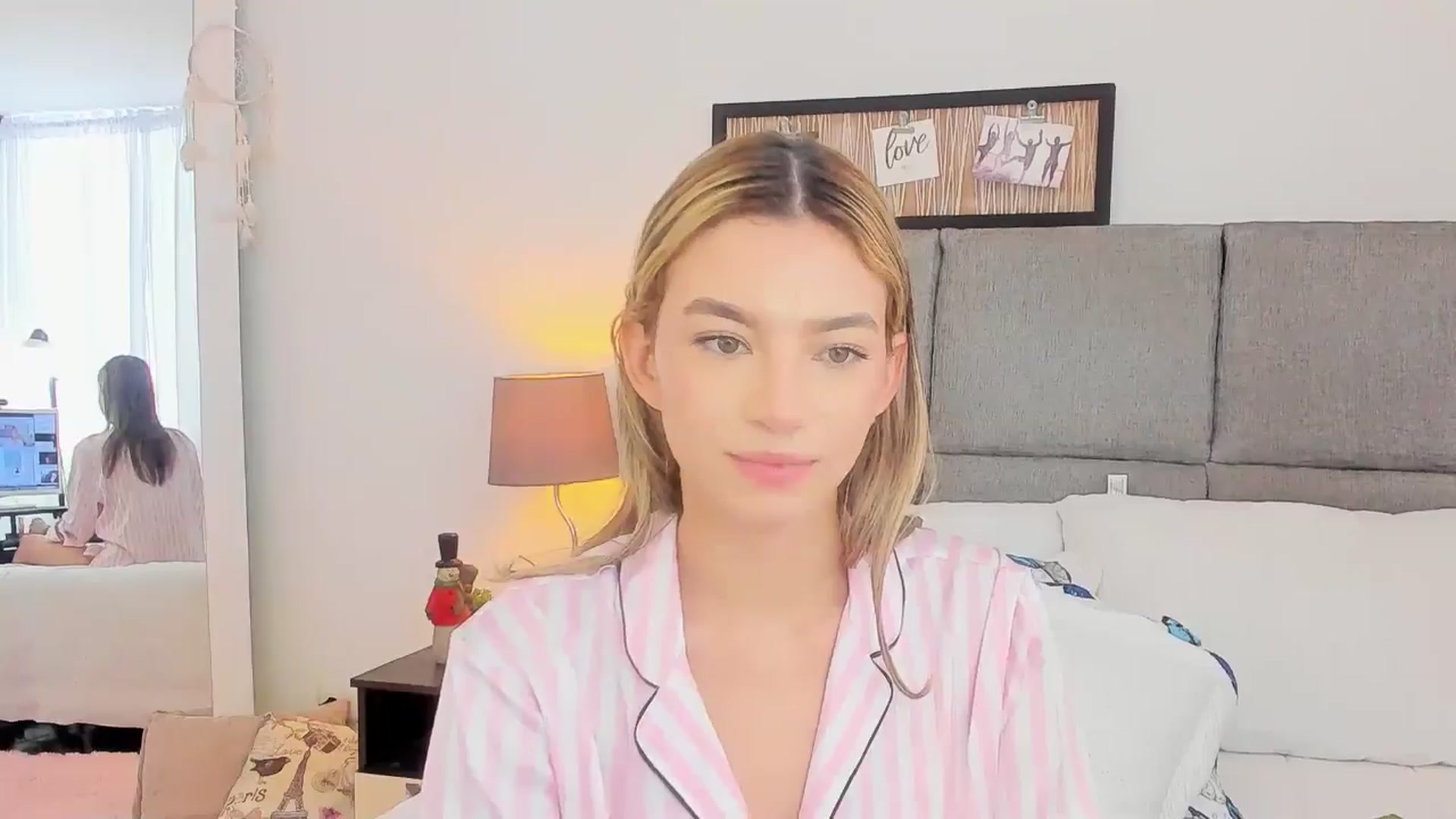 Gallery image thumbnail from Emma__Stone's myfreecams stream on, 11/29/2025, 17:30 image 20 of 20