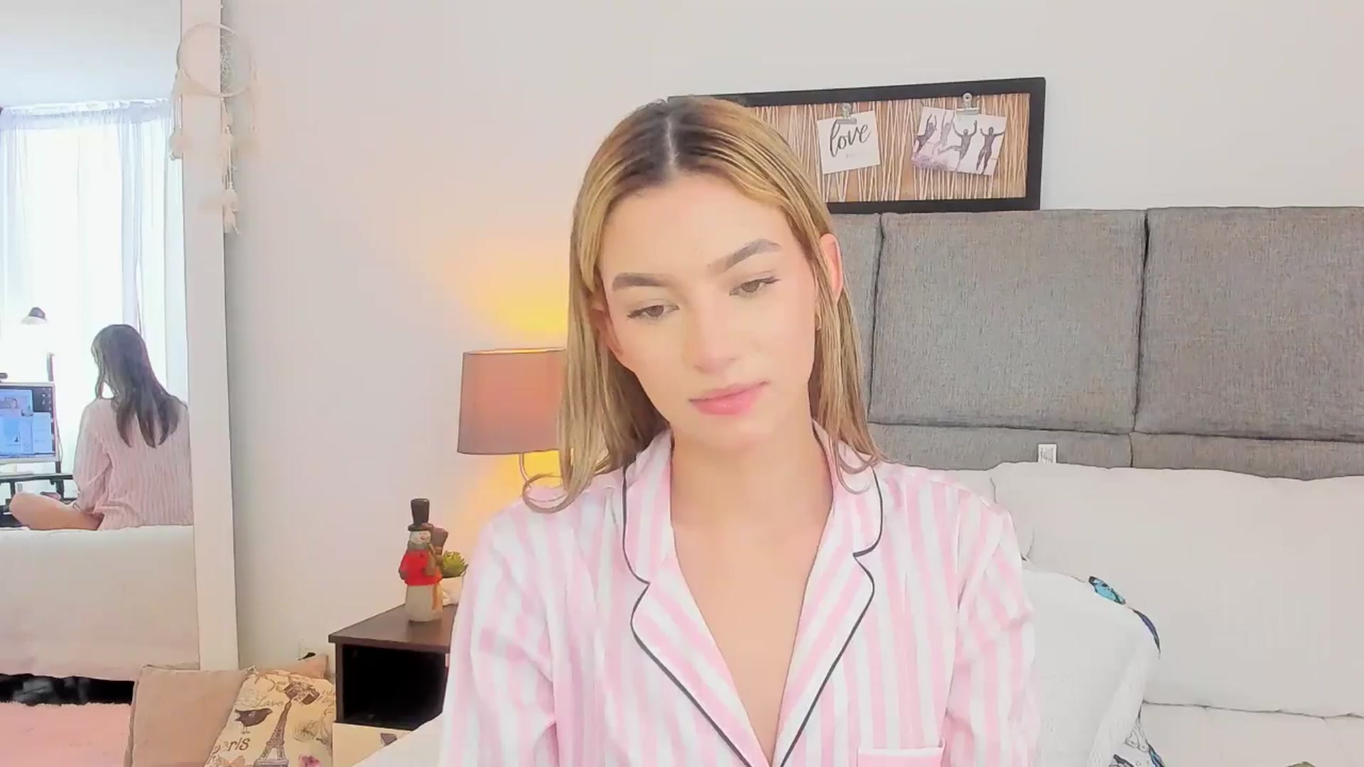 Gallery image thumbnail from Emma__Stone's myfreecams stream on, 11/29/2025, 17:30 image 8 of 20