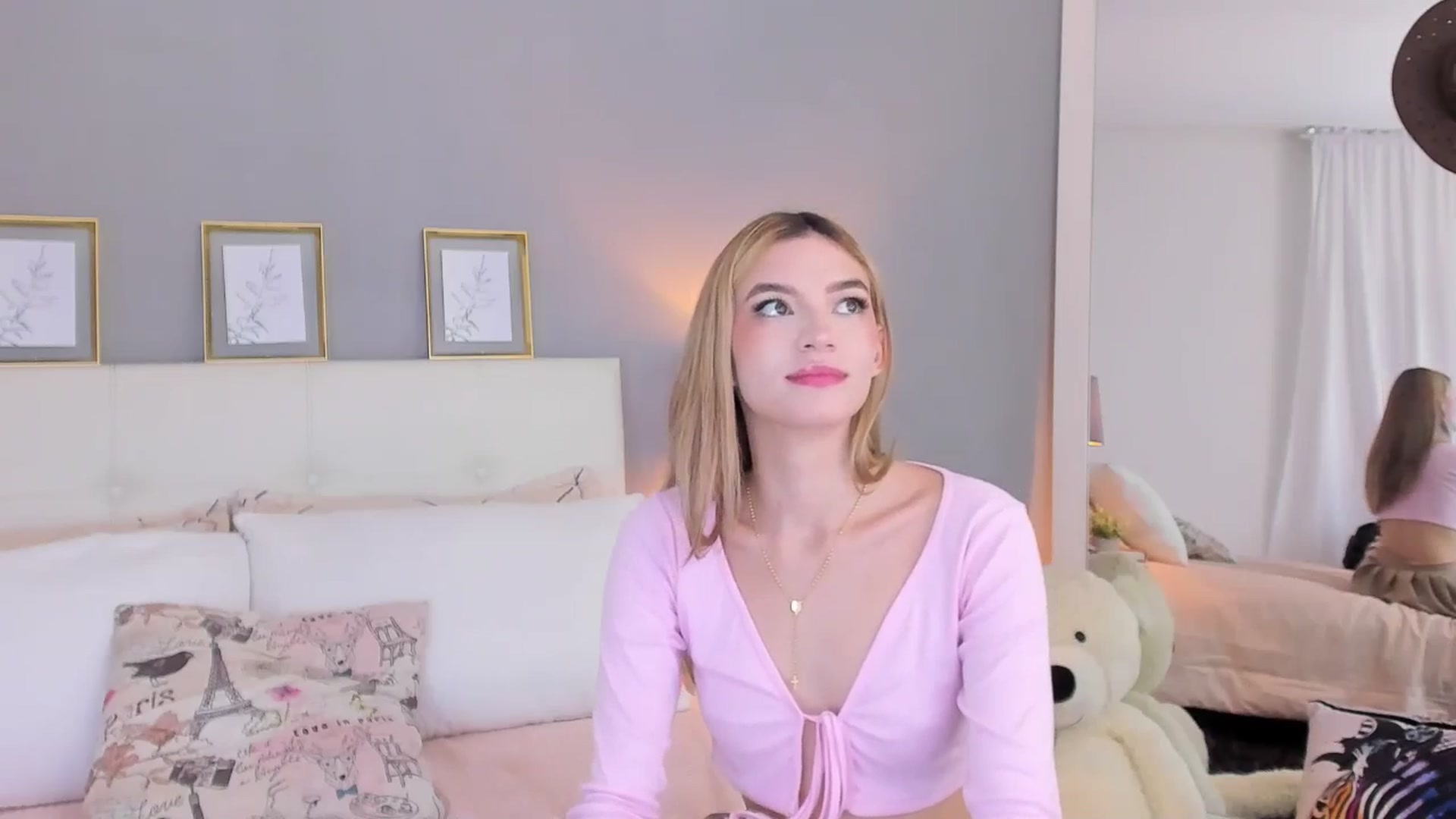 Gallery image thumbnail from Emma__Stone's myfreecams stream on, 02/25/2026, 01:39 image 15 of 20