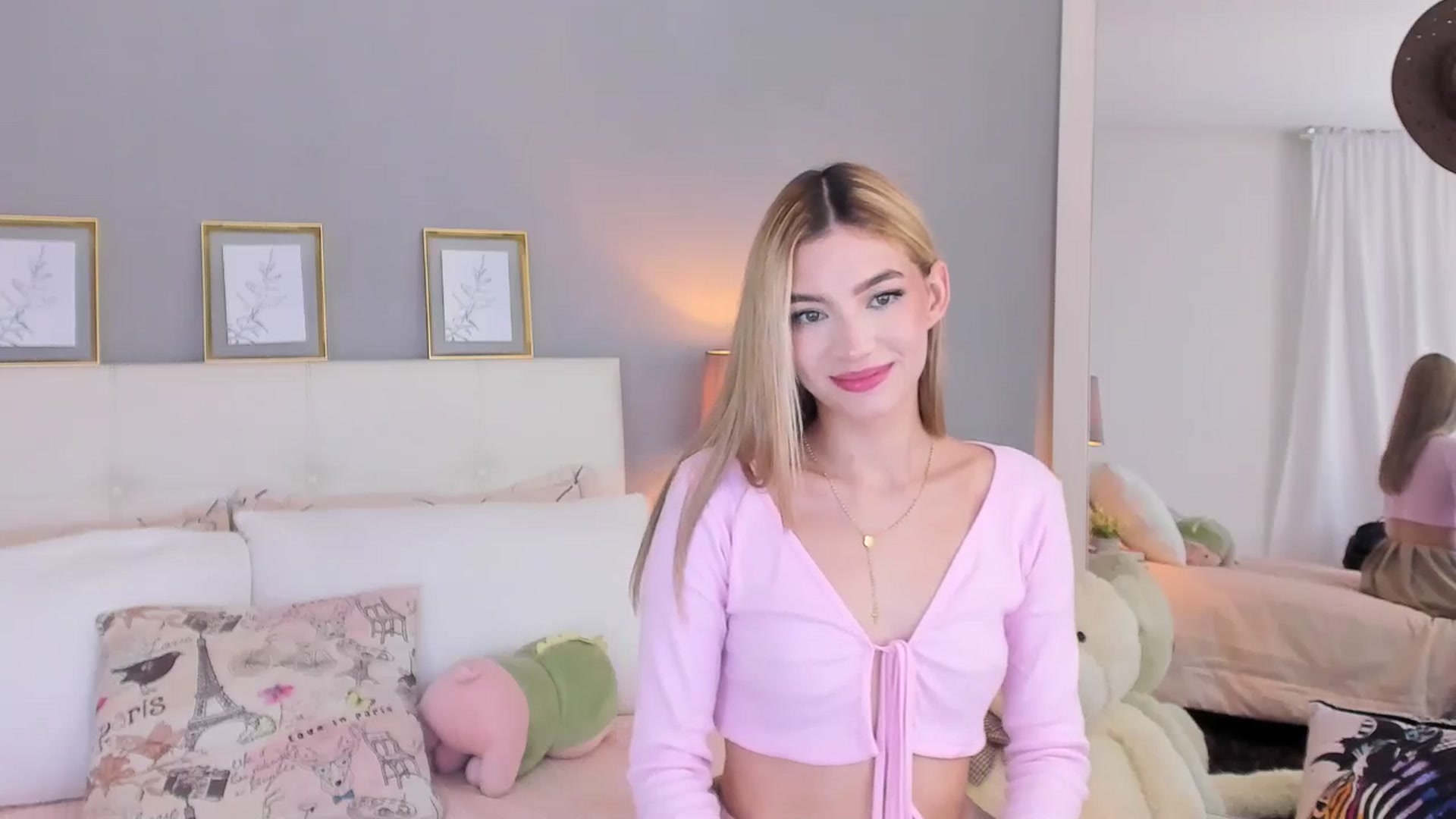 Gallery image thumbnail from Emma__Stone's myfreecams stream on, 02/25/2026, 01:39 image 7 of 20