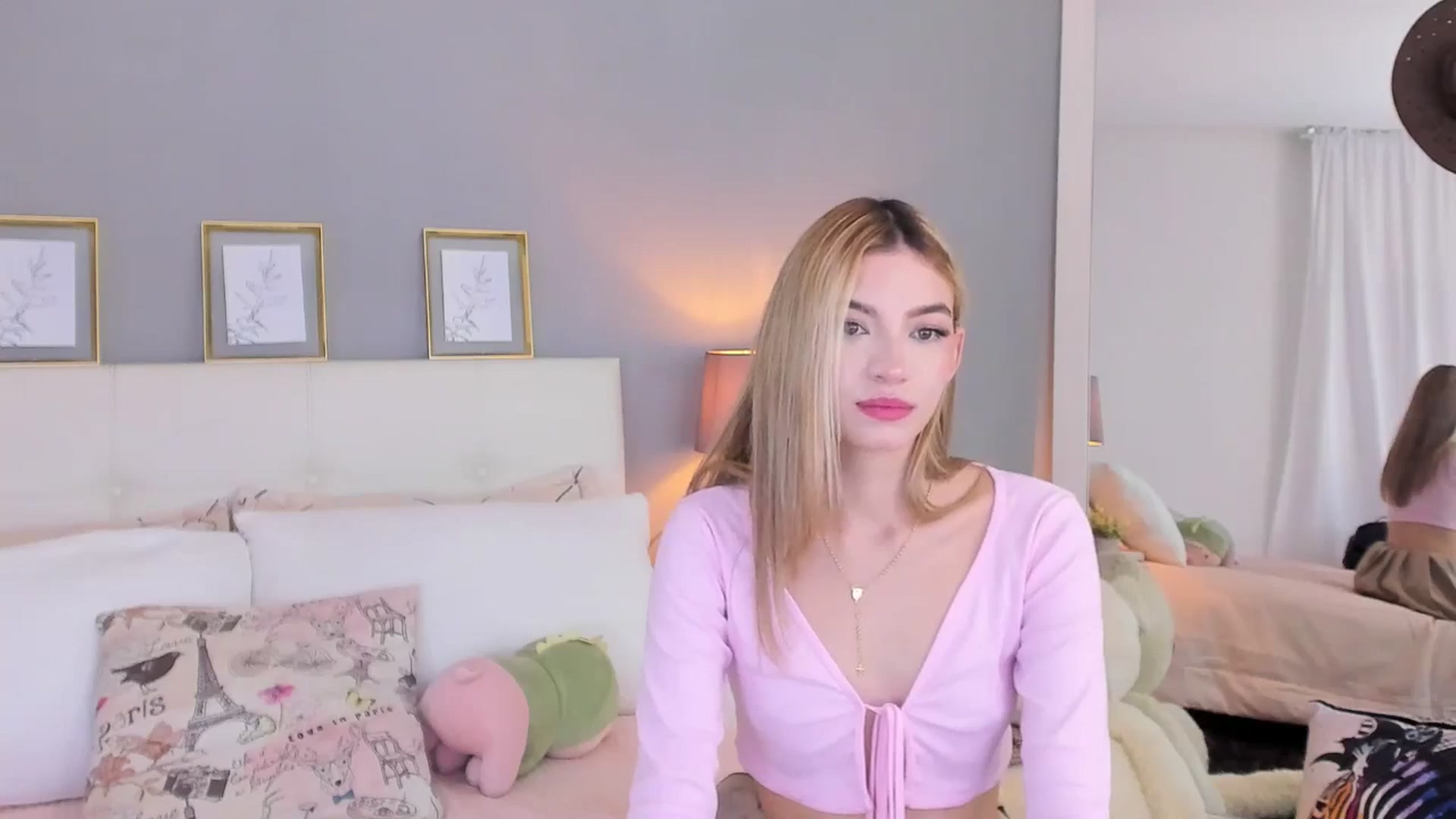 Gallery image thumbnail from Emma__Stone's myfreecams stream on, 02/25/2026, 01:39 image 8 of 20