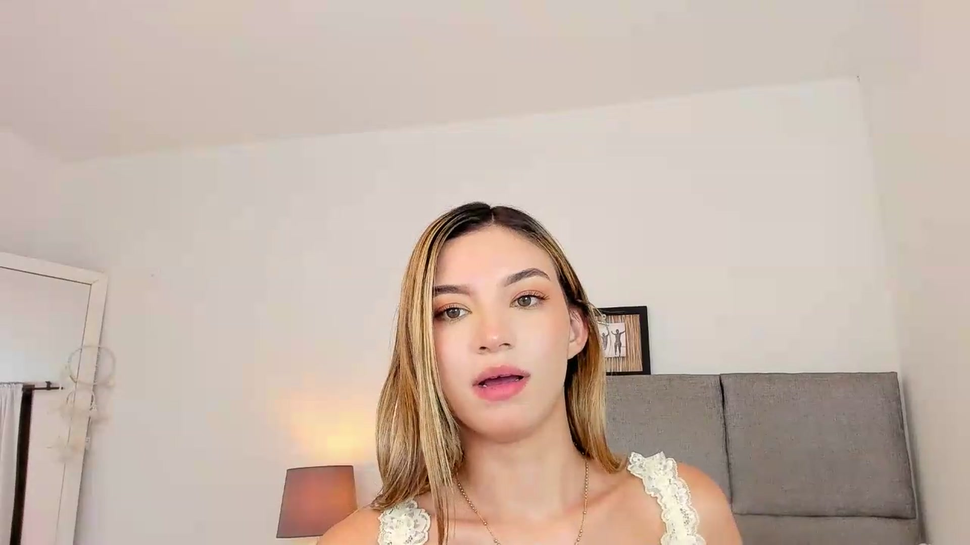 Gallery image thumbnail from Emma__Stone's myfreecams stream on, 04/30/2026, 01:42 image 7 of 20
