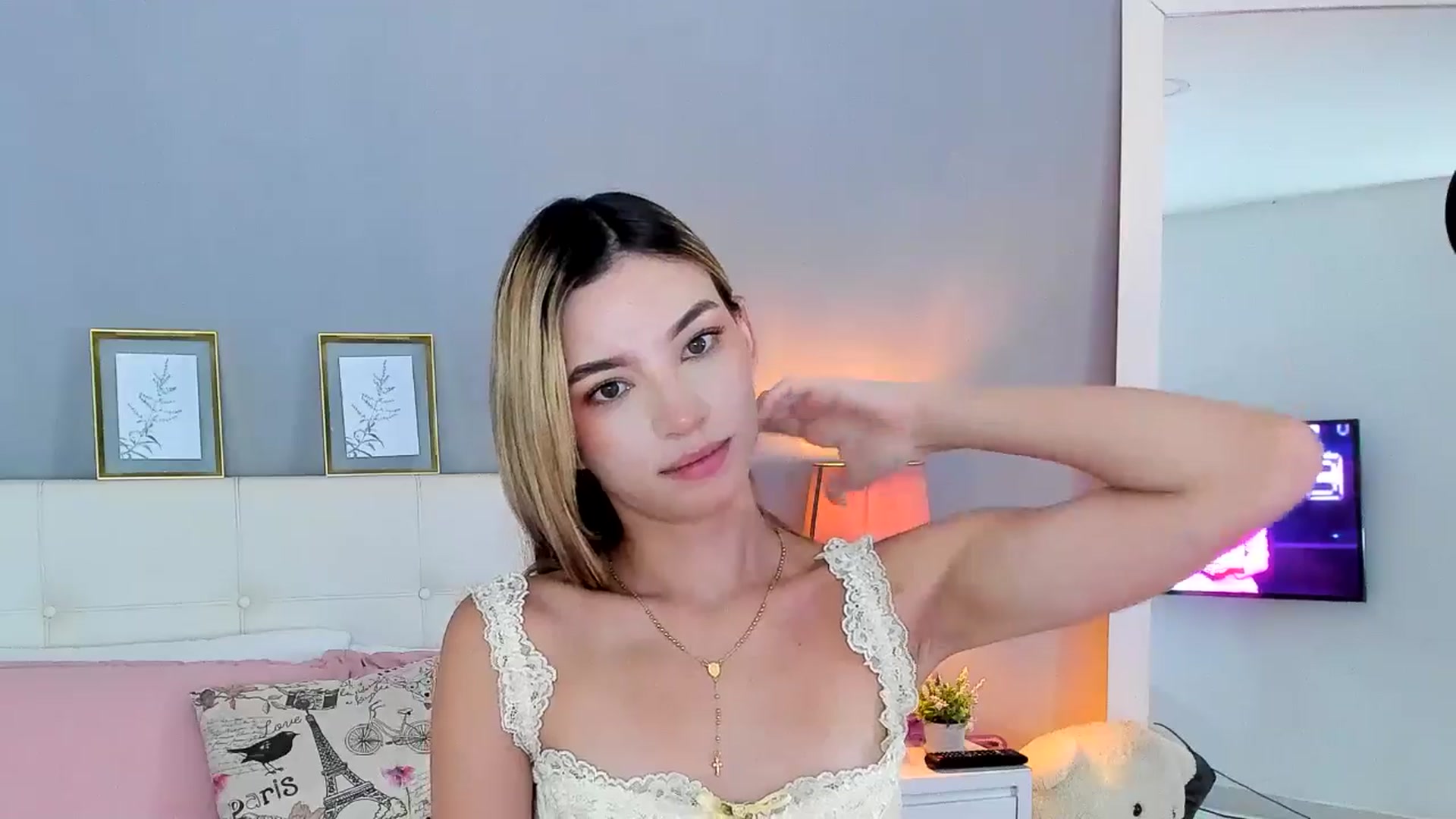 Gallery image thumbnail from Emma__Stone's myfreecams stream on, 04/30/2026, 02:37 image 10 of 20