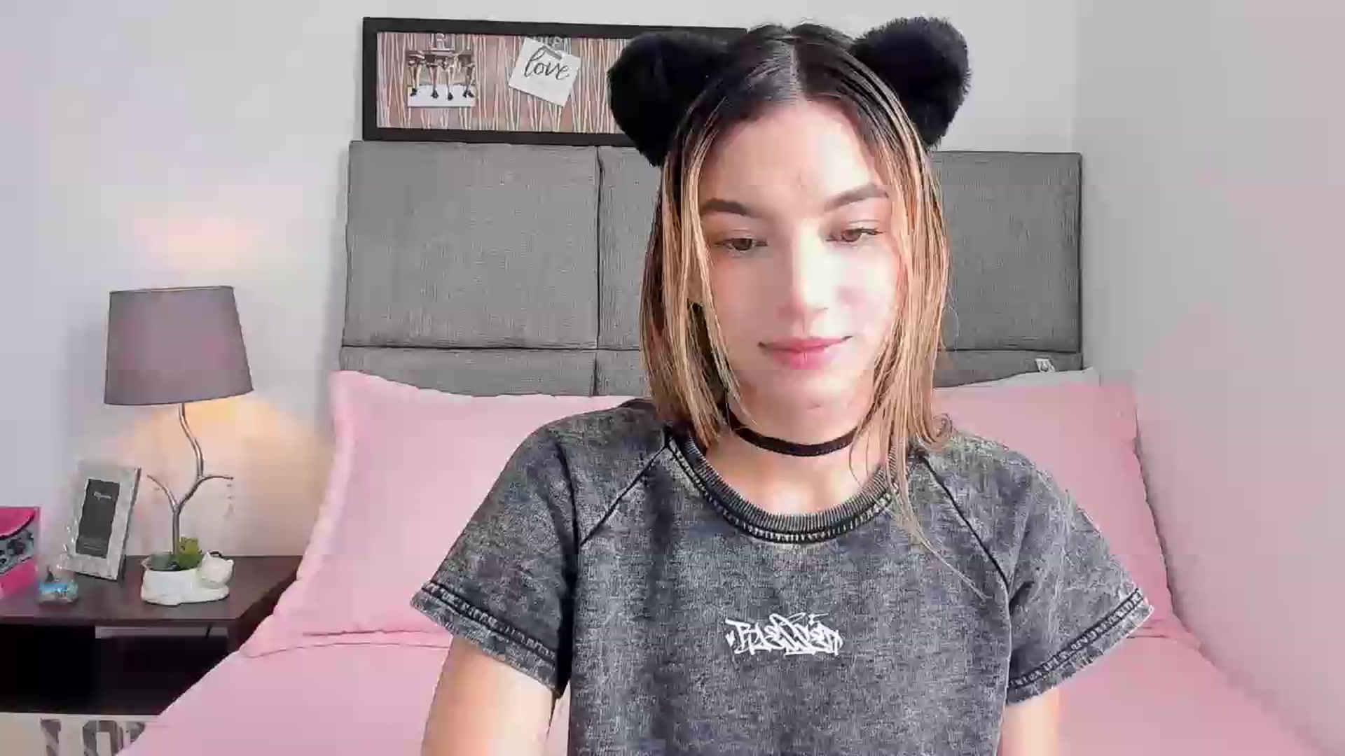 Gallery image thumbnail from Emma__Stone's myfreecams stream on, 06/05/2026, 19:05 image 4 of 20