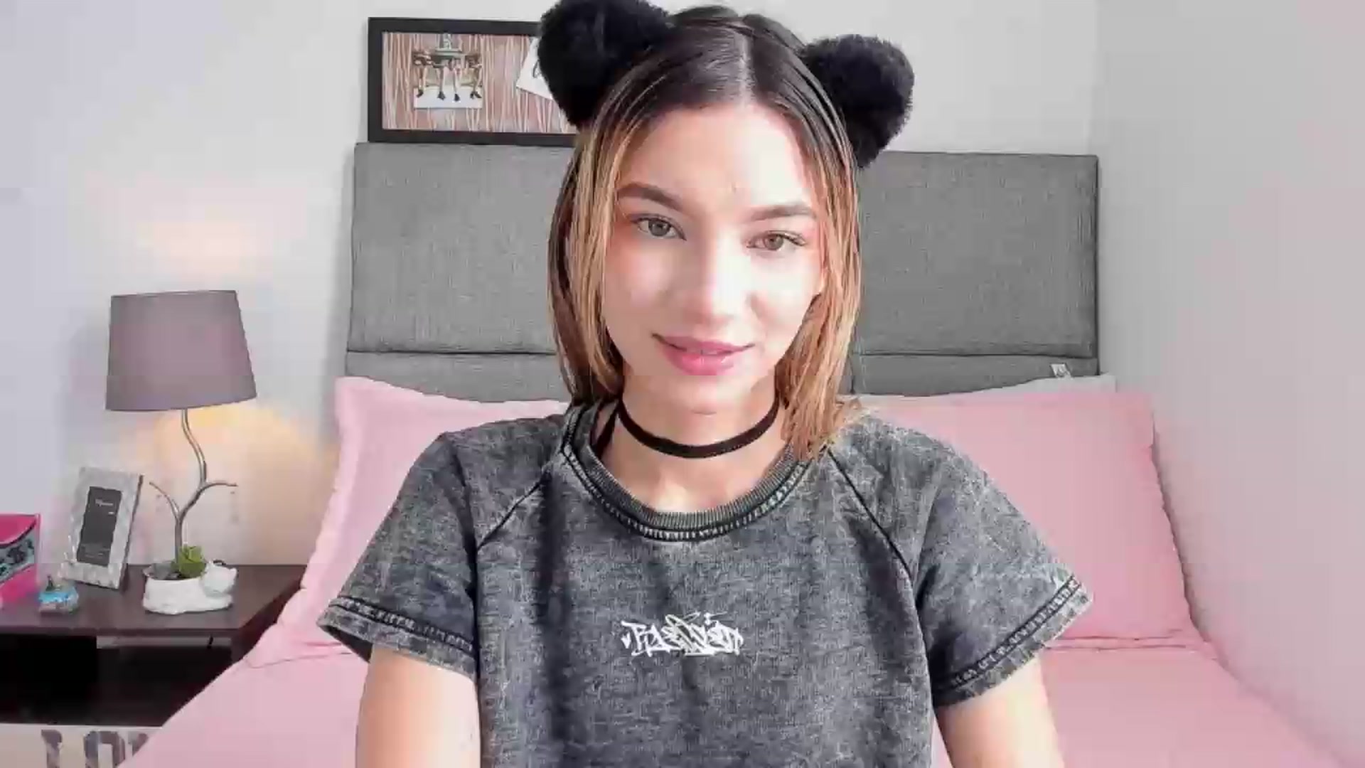 Gallery image thumbnail from Emma__Stone's myfreecams stream on, 06/05/2026, 19:05 image 1 of 20