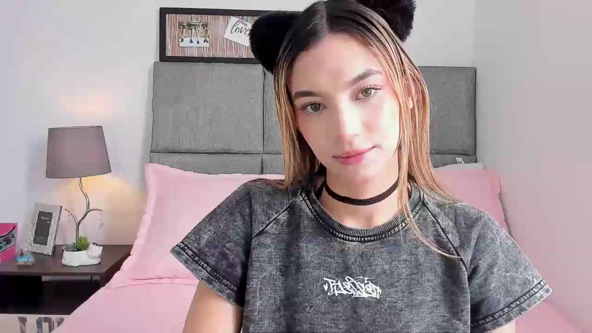 Gallery image thumbnail from Emma__Stone's myfreecams stream on, 06/05/2026, 19:05 image 6 of 20