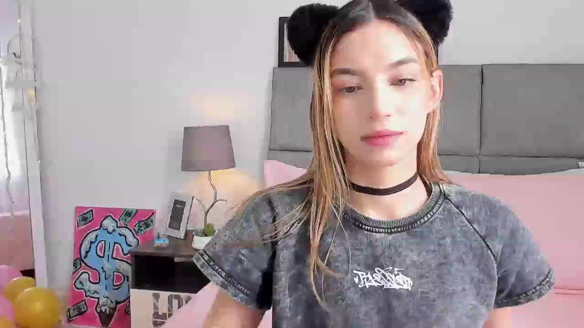 Gallery image thumbnail from Emma__Stone's myfreecams stream on, 06/05/2026, 19:05 image 19 of 20