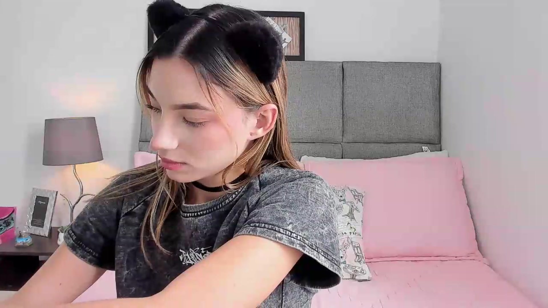 Gallery image thumbnail from Emma__Stone's myfreecams stream on, 06/05/2026, 19:05 image 14 of 20