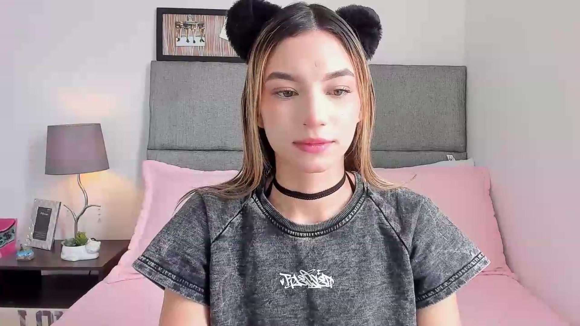 Gallery image thumbnail from Emma__Stone's myfreecams stream on, 06/05/2026, 19:05 image 7 of 20
