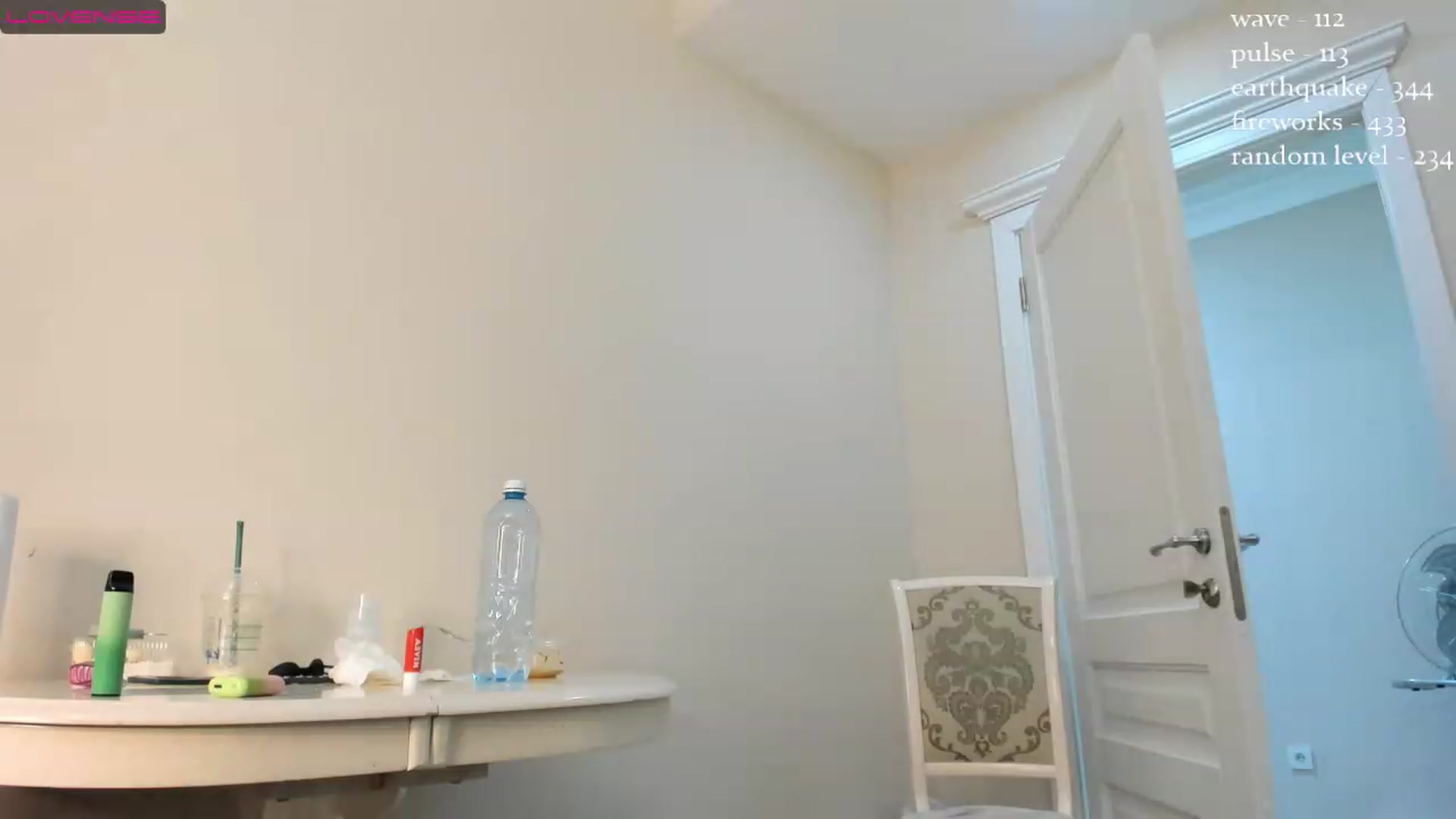 Gallery image thumbnail from Emma_clarc's myfreecams stream on, 11/15/2022, 09:21 image 20 of 20