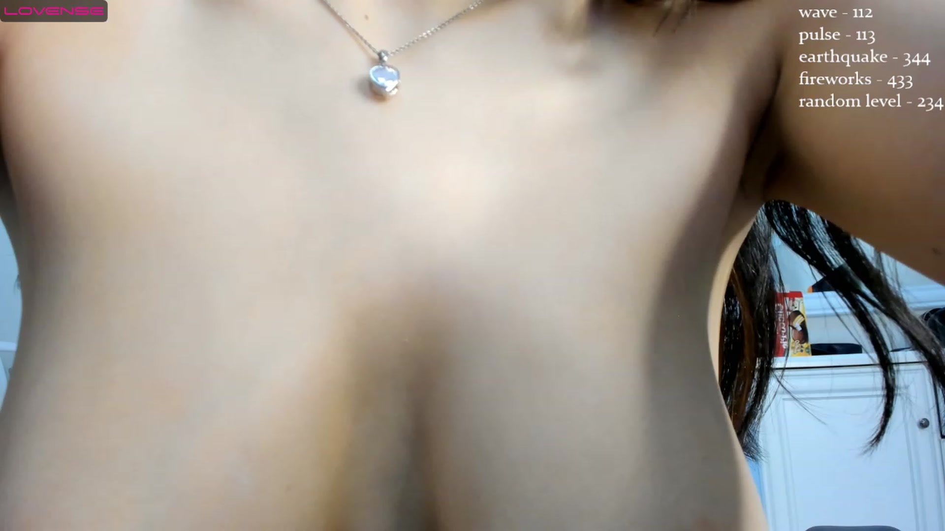 Gallery image thumbnail from Emma_clarc's myfreecams stream on, 11/23/2022, 13:15 image 10 of 20